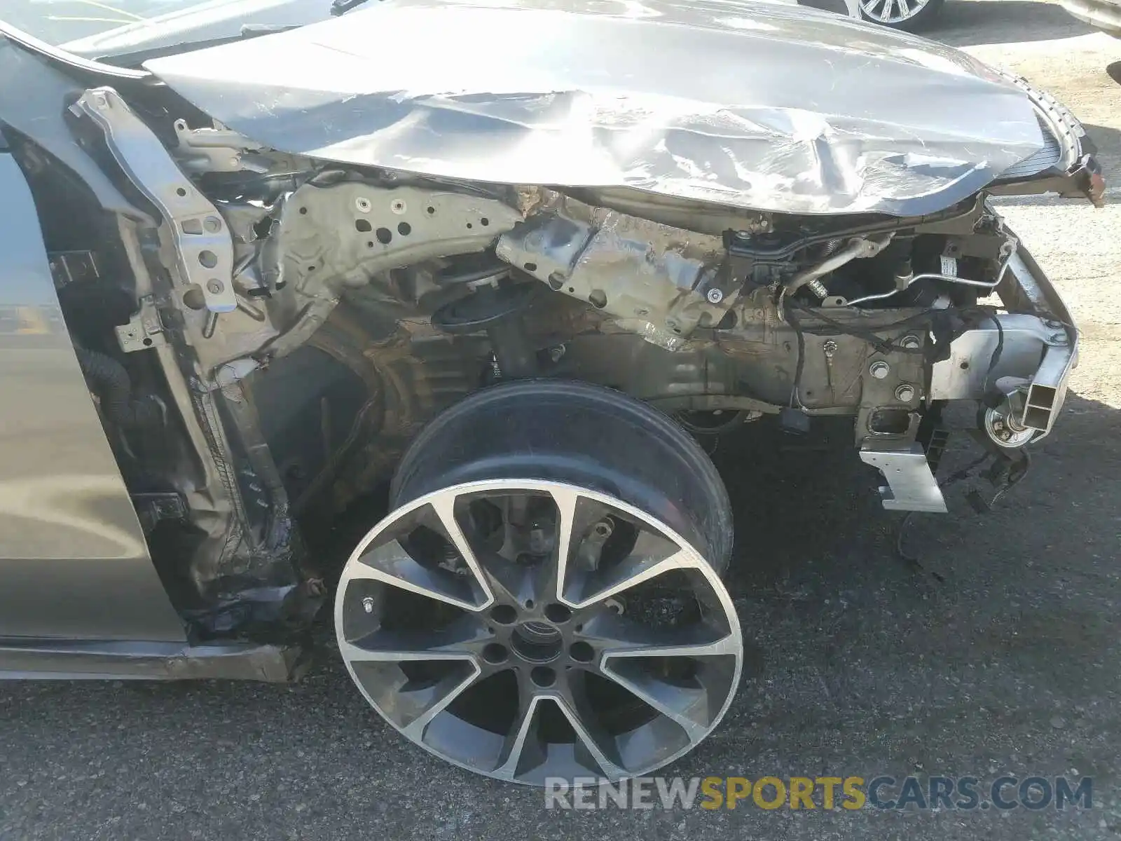 9 Фотография поврежденного автомобиля W1K5J4GB2LN124334 MERCEDES-BENZ C CLASS 2020