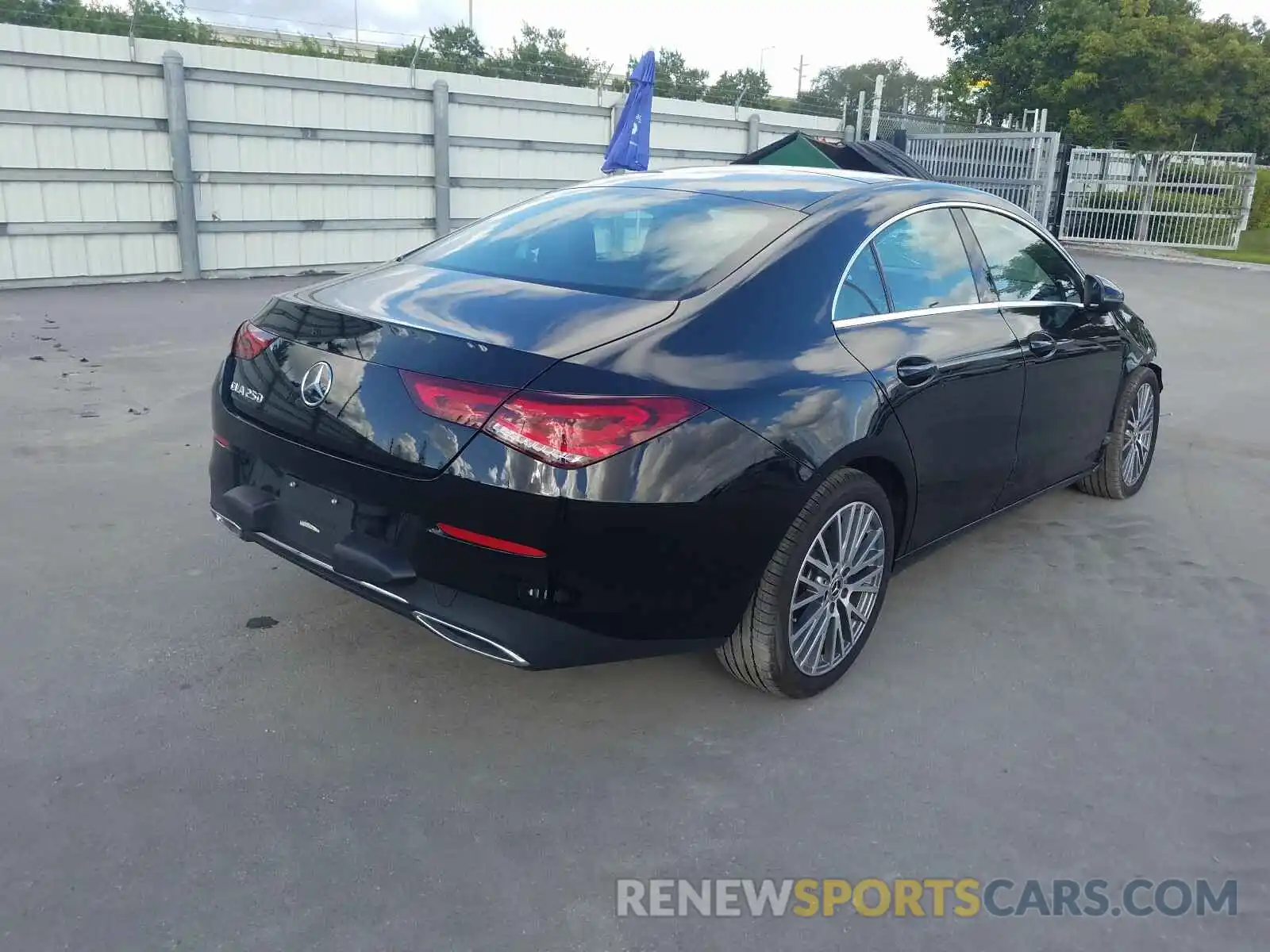 4 Photograph of a damaged car W1K5J4GB5LN089238 MERCEDES-BENZ C CLASS 2020