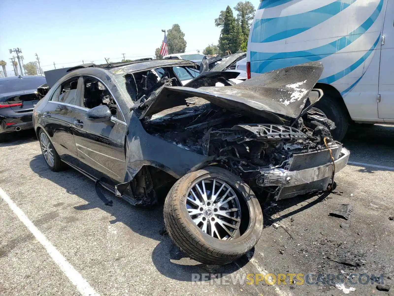 1 Photograph of a damaged car W1K5J4GBXLN088148 MERCEDES-BENZ C CLASS 2020