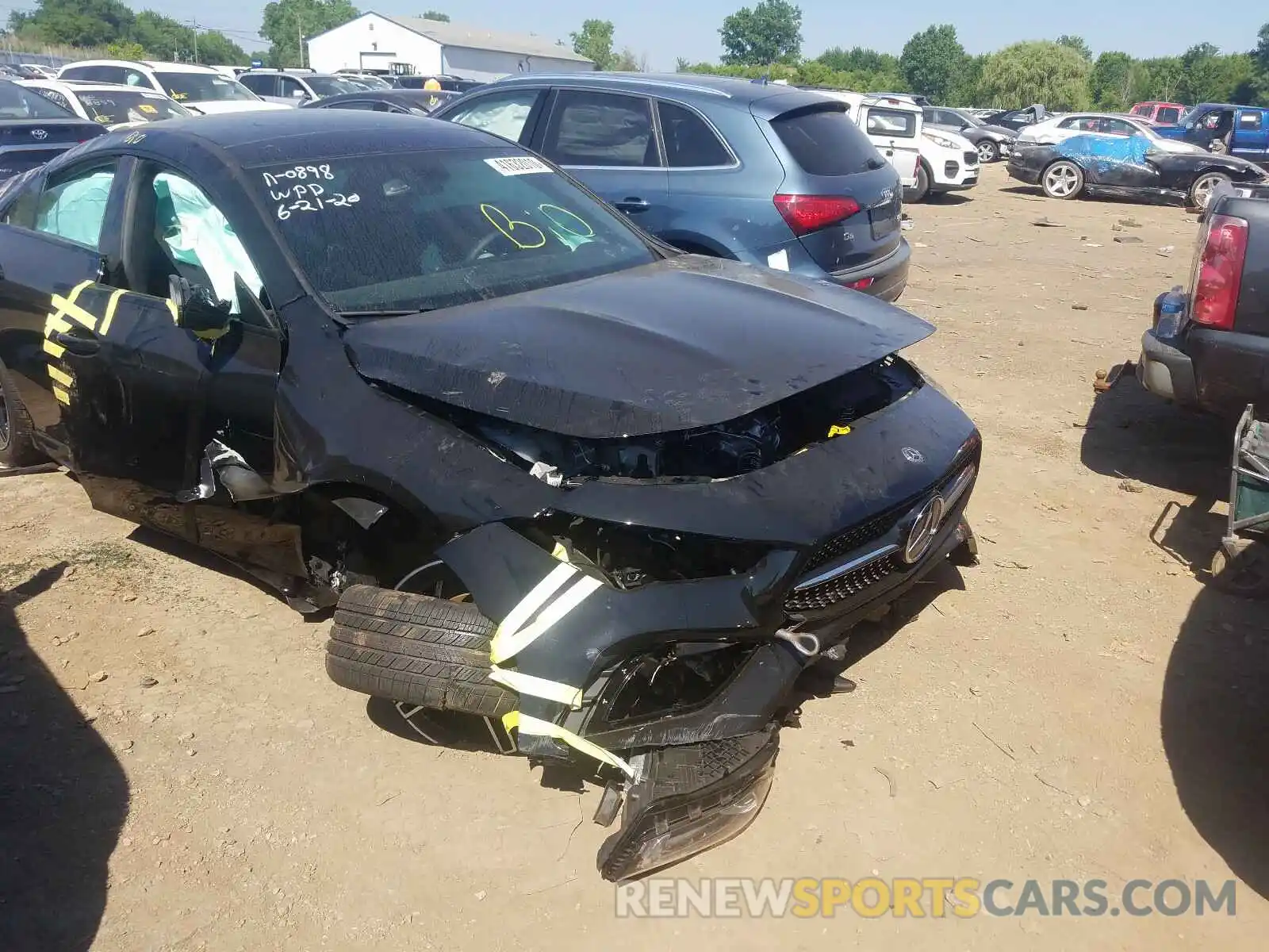 9 Photograph of a damaged car W1K5J4HB7LN120648 MERCEDES-BENZ C CLASS 2020