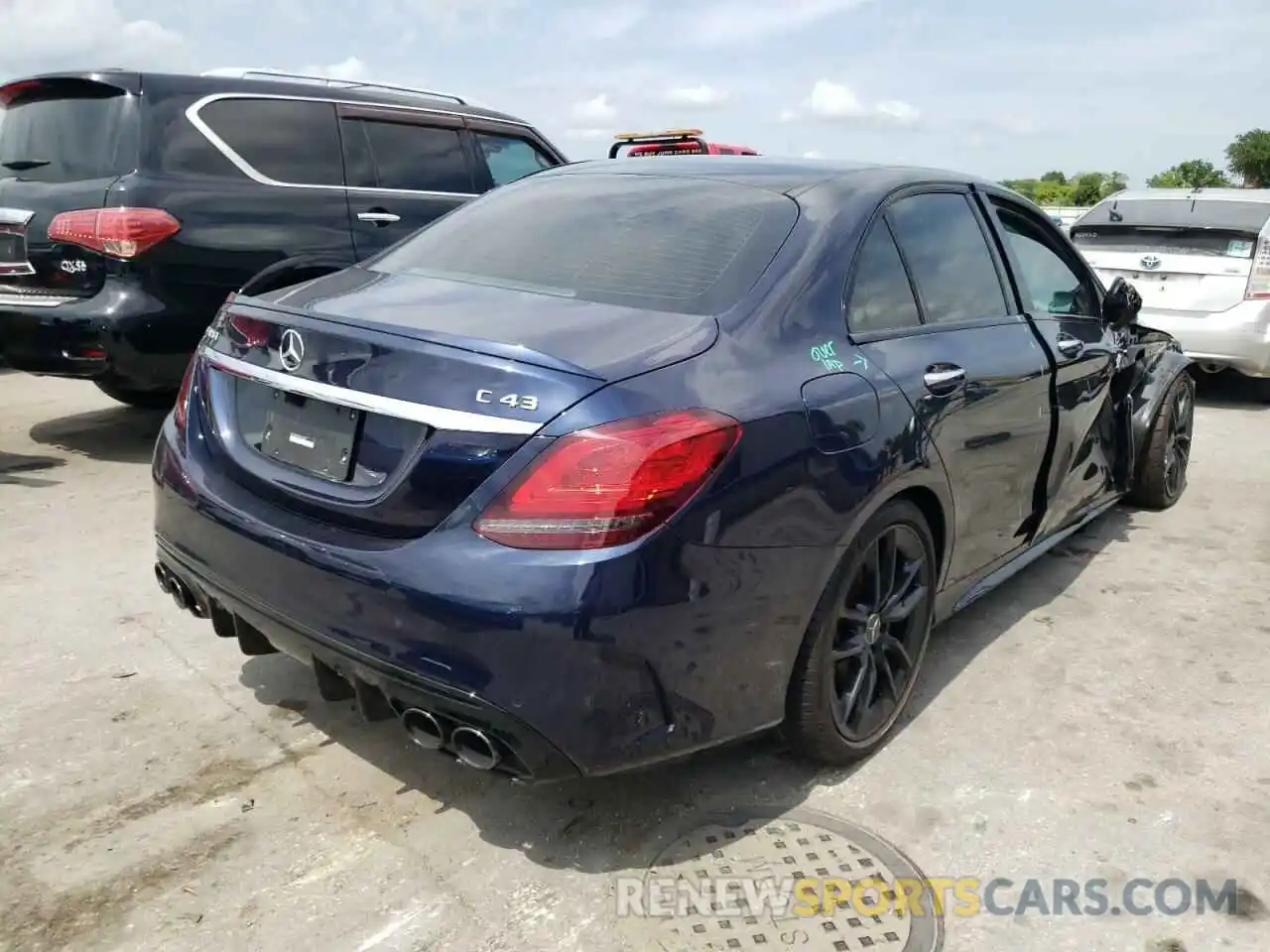 4 Photograph of a damaged car W1KWF6EB1LR568950 MERCEDES-BENZ C-CLASS 2020