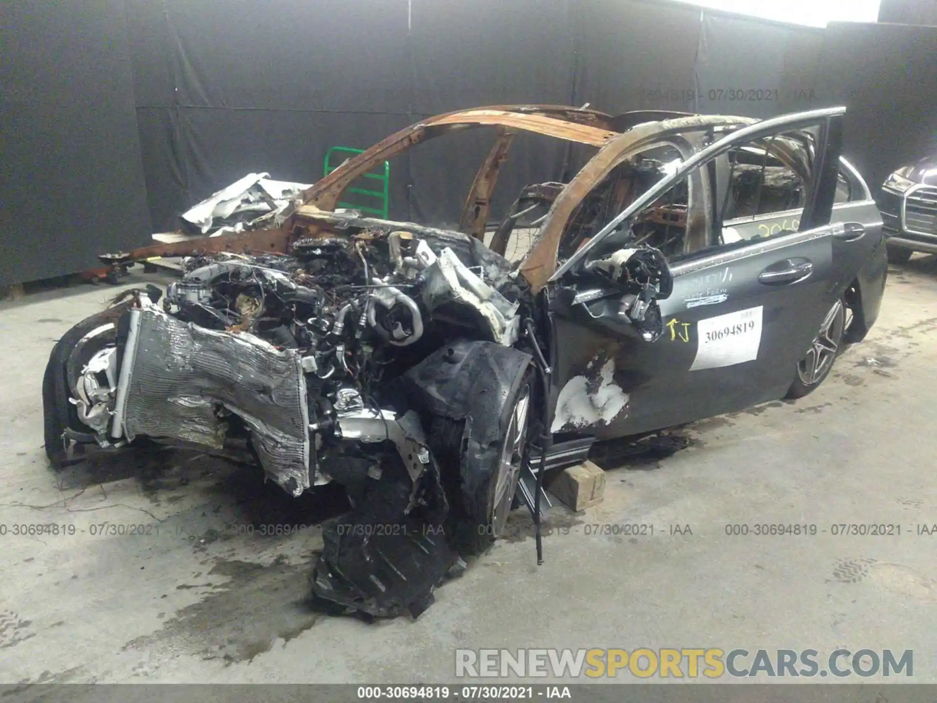 2 Photograph of a damaged car W1KWF6EB8LR571294 MERCEDES-BENZ C-CLASS 2020