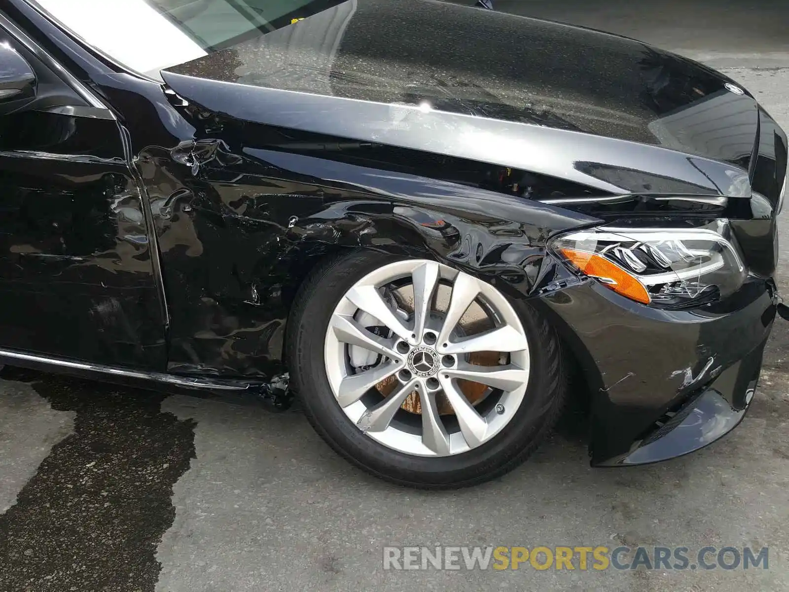 9 Photograph of a damaged car W1KWF8DB0LR573781 MERCEDES-BENZ C CLASS 2020