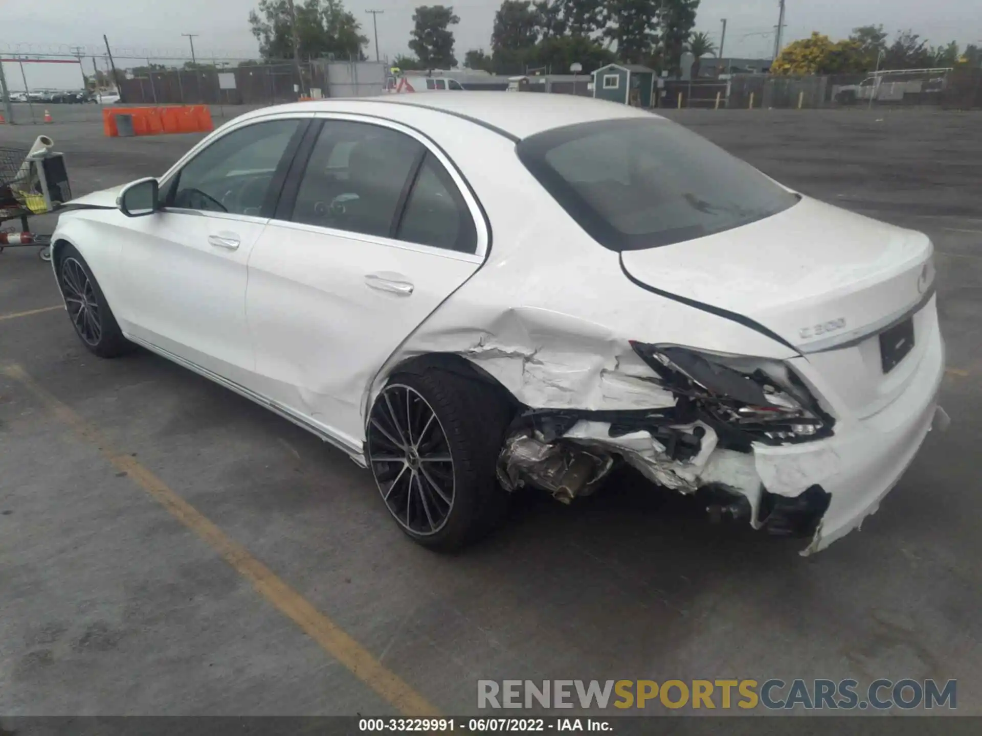 3 Photograph of a damaged car W1KWF8DB1LR599547 MERCEDES-BENZ C-CLASS 2020