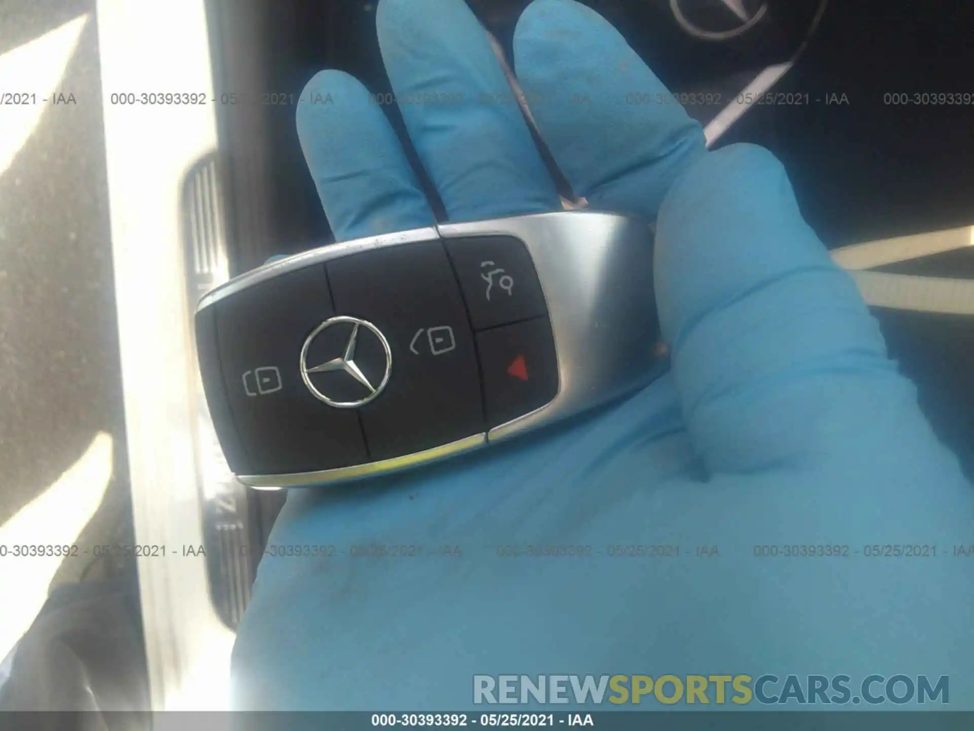 11 Photograph of a damaged car W1KWF8DB1LR603791 MERCEDES-BENZ C-CLASS 2020