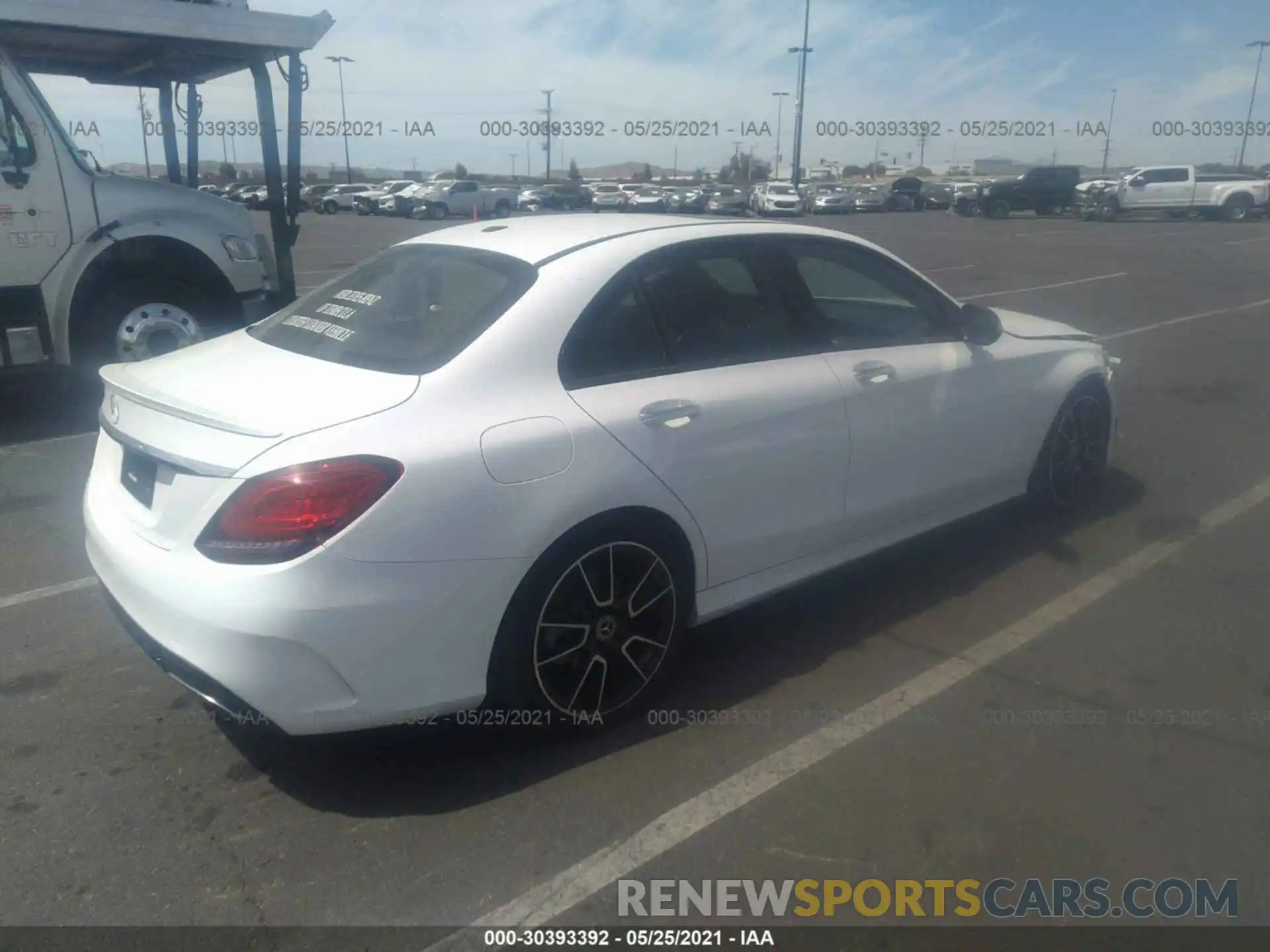 4 Photograph of a damaged car W1KWF8DB1LR603791 MERCEDES-BENZ C-CLASS 2020