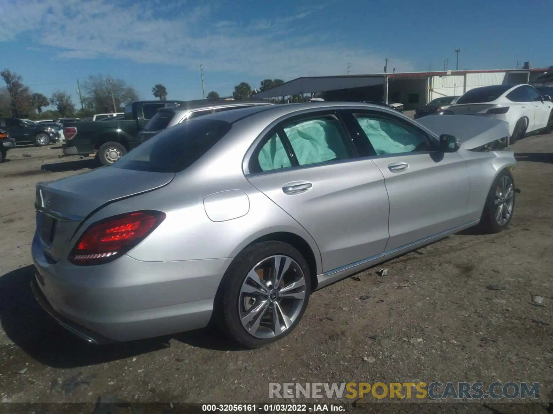 4 Photograph of a damaged car W1KWF8DB2LR565066 MERCEDES-BENZ C-CLASS 2020