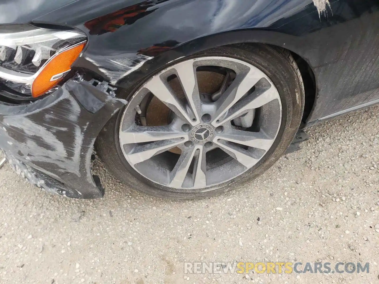 9 Photograph of a damaged car W1KWF8DB6LR575437 MERCEDES-BENZ C-CLASS 2020