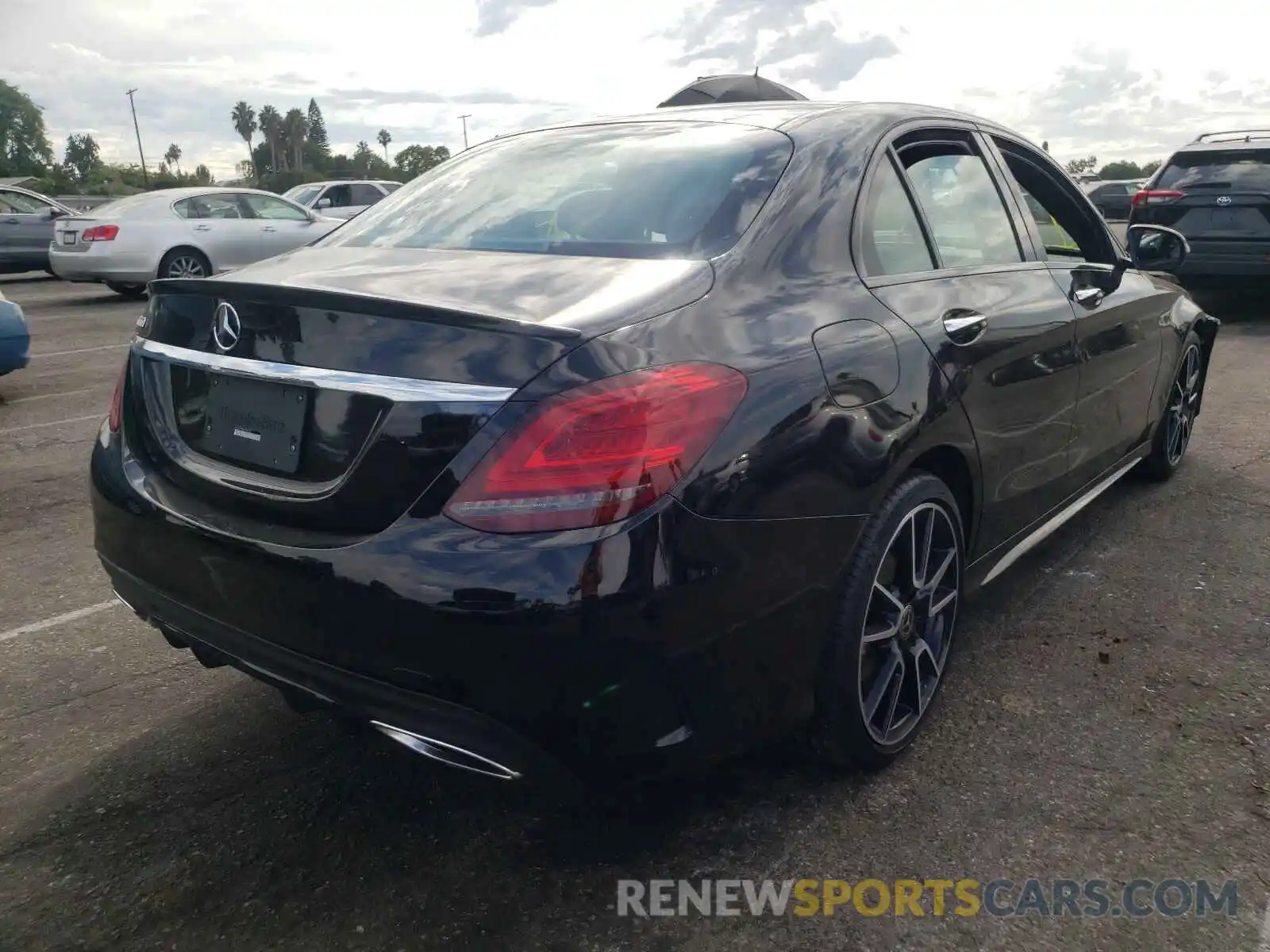 4 Photograph of a damaged car W1KWF8DB6LR598927 MERCEDES-BENZ C-CLASS 2020