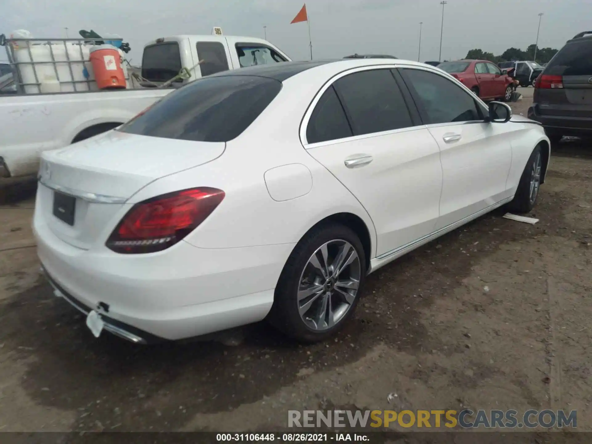 4 Фотография поврежденного автомобиля W1KWF8DB6LR601096 MERCEDES-BENZ C-CLASS 2020