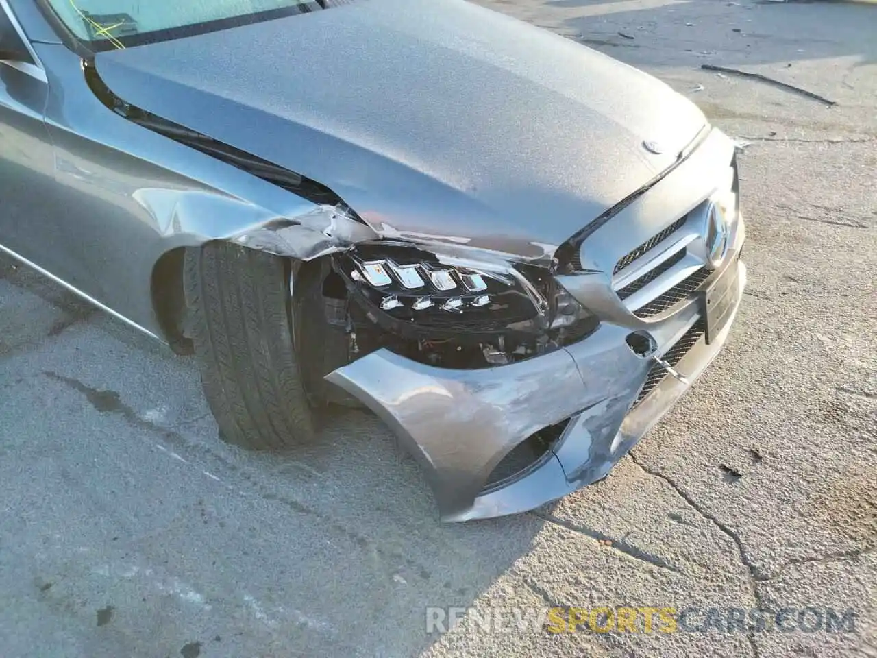 9 Photograph of a damaged car W1KWF8DB6LR601700 MERCEDES-BENZ C-CLASS 2020