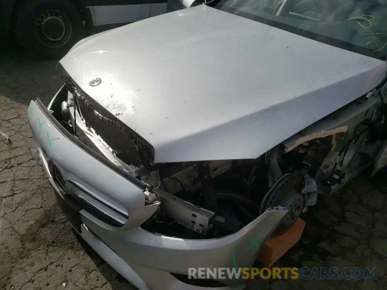 9 Photograph of a damaged car W1KWF8DB7LR571090 MERCEDES-BENZ C-CLASS 2020