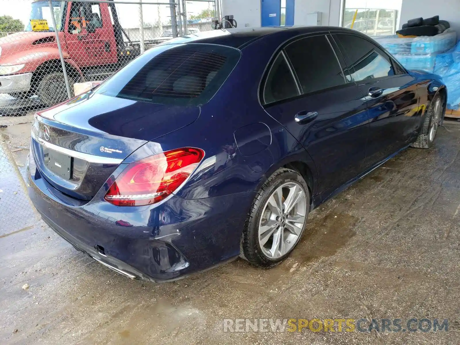 4 Photograph of a damaged car W1KWF8DB7LR598631 MERCEDES-BENZ C CLASS 2020