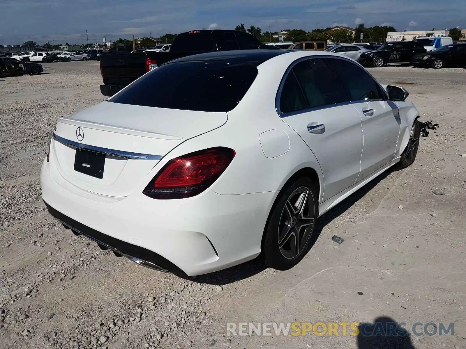 4 Photograph of a damaged car W1KWF8DB7LR603455 MERCEDES-BENZ C CLASS 2020