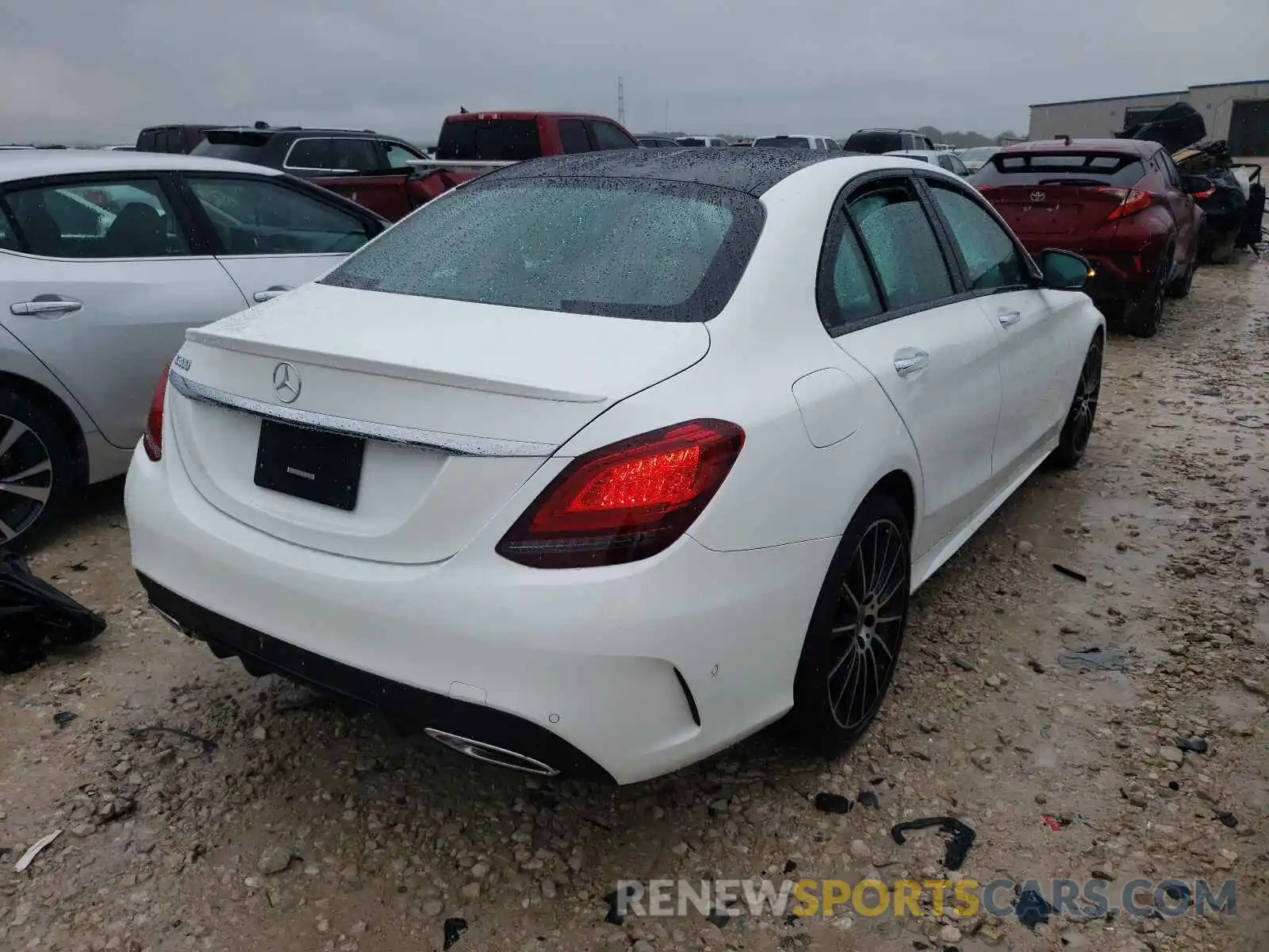 4 Photograph of a damaged car W1KWF8DB8LR572541 MERCEDES-BENZ C-CLASS 2020