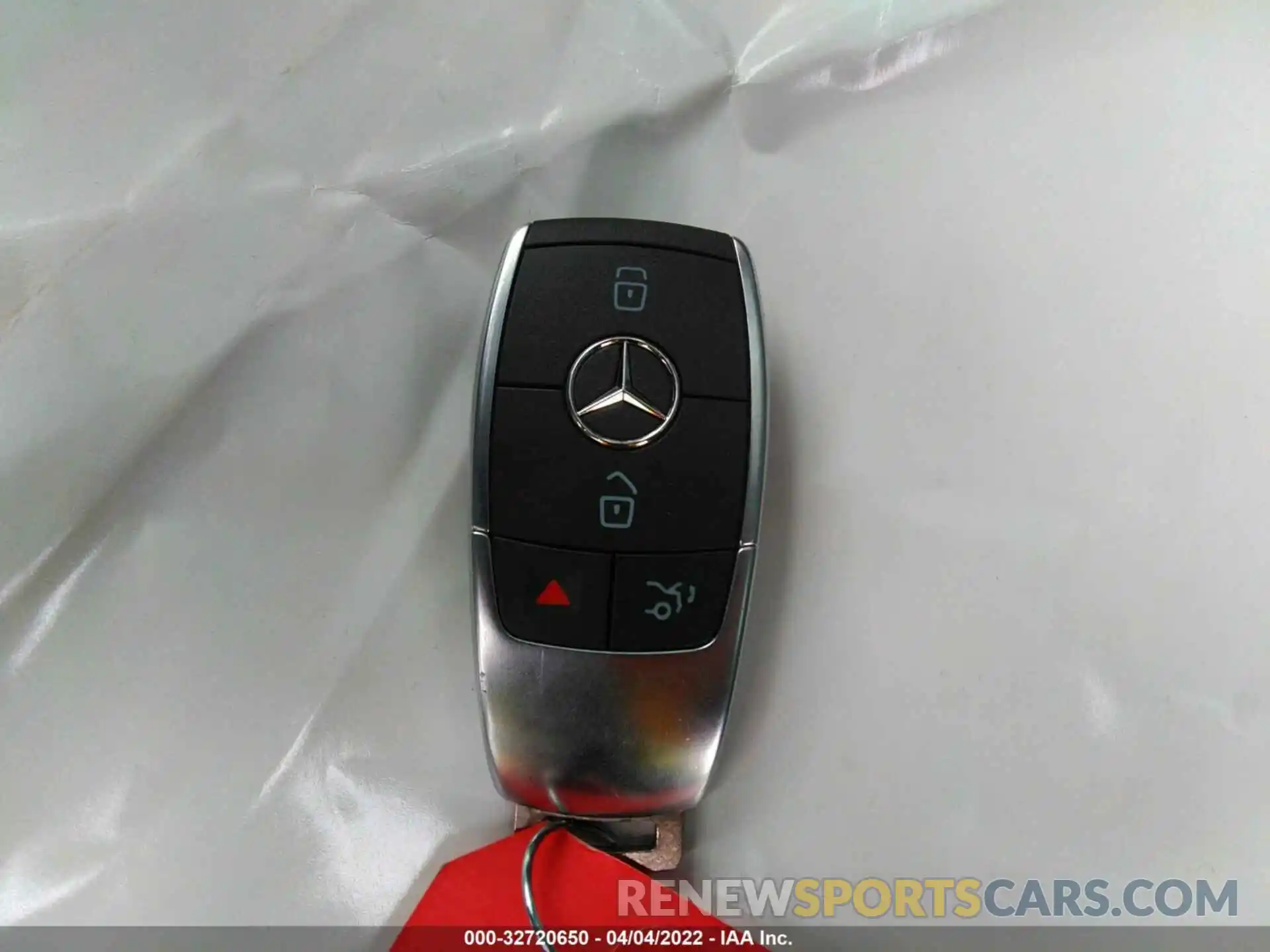 11 Фотография поврежденного автомобиля W1KWF8DBXLR595786 MERCEDES-BENZ C-CLASS 2020