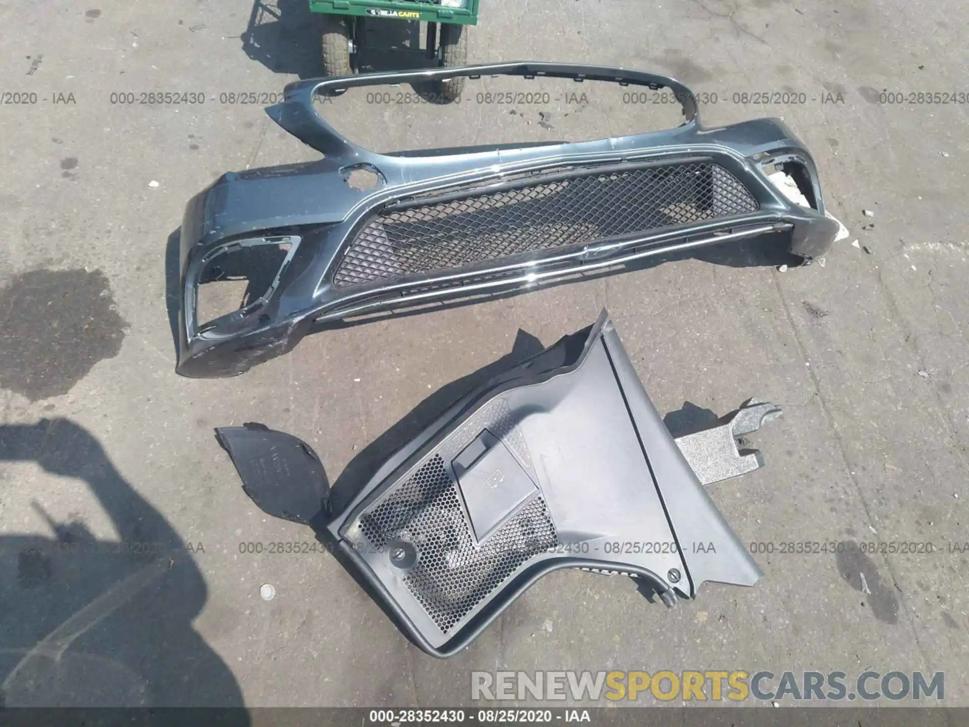 12 Photograph of a damaged car W1KWF8EB0LR575562 MERCEDES-BENZ C-CLASS 2020