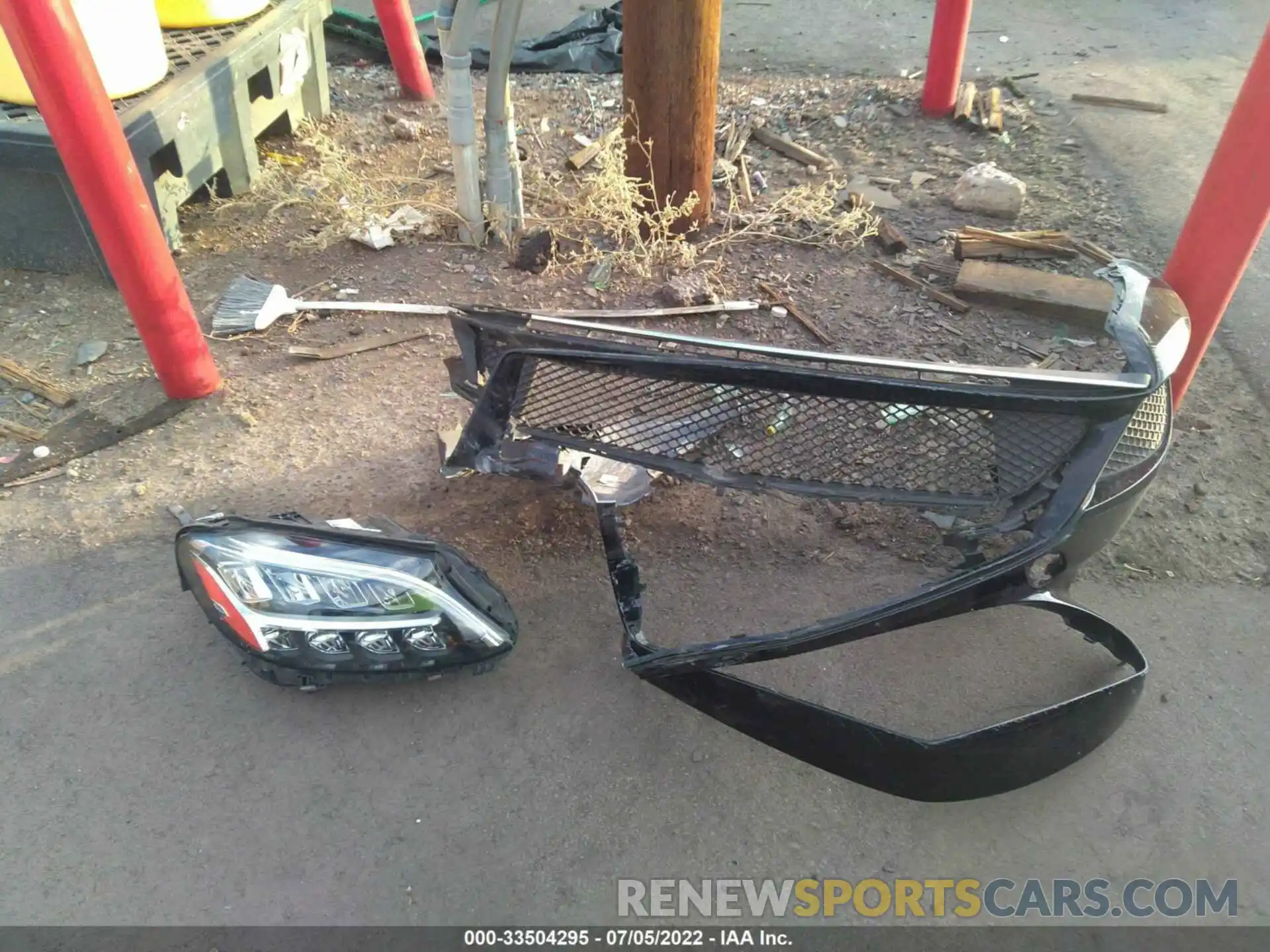 12 Photograph of a damaged car W1KWF8EB0LR599702 MERCEDES-BENZ C-CLASS 2020