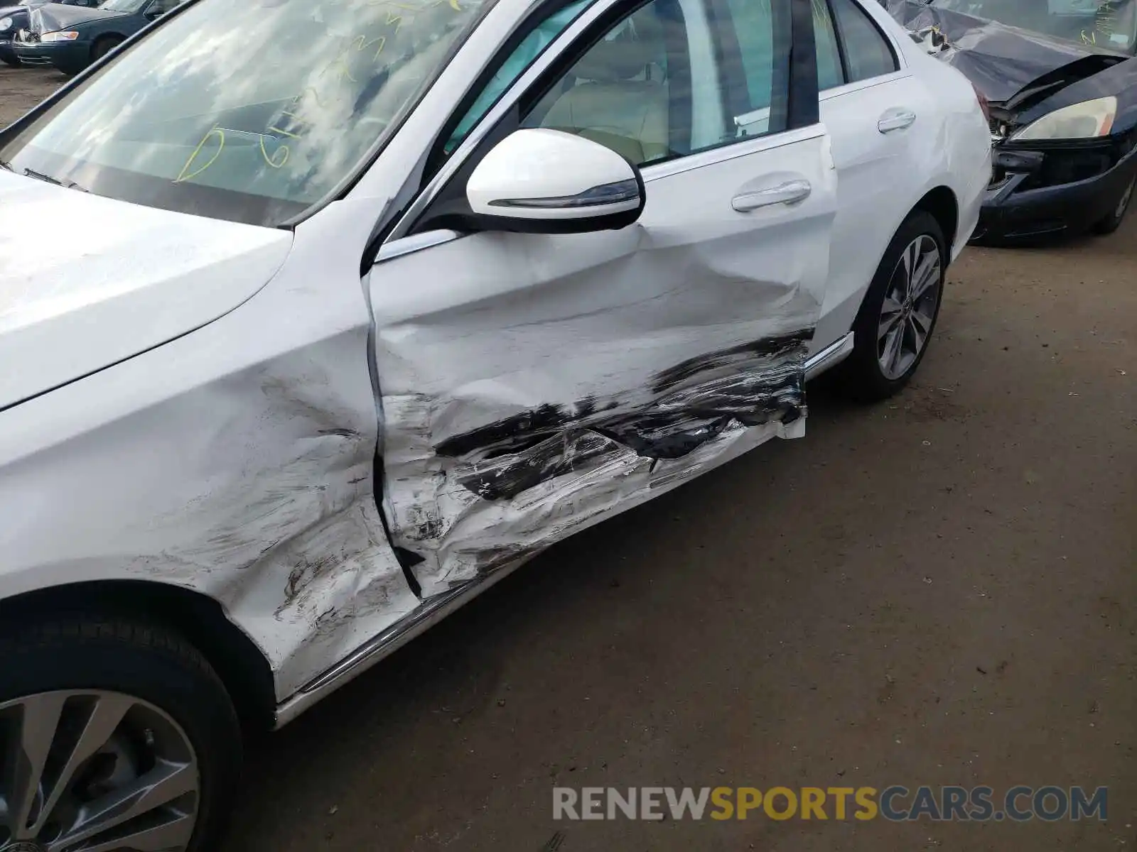 9 Photograph of a damaged car W1KWF8EB4LR572566 MERCEDES-BENZ C-CLASS 2020