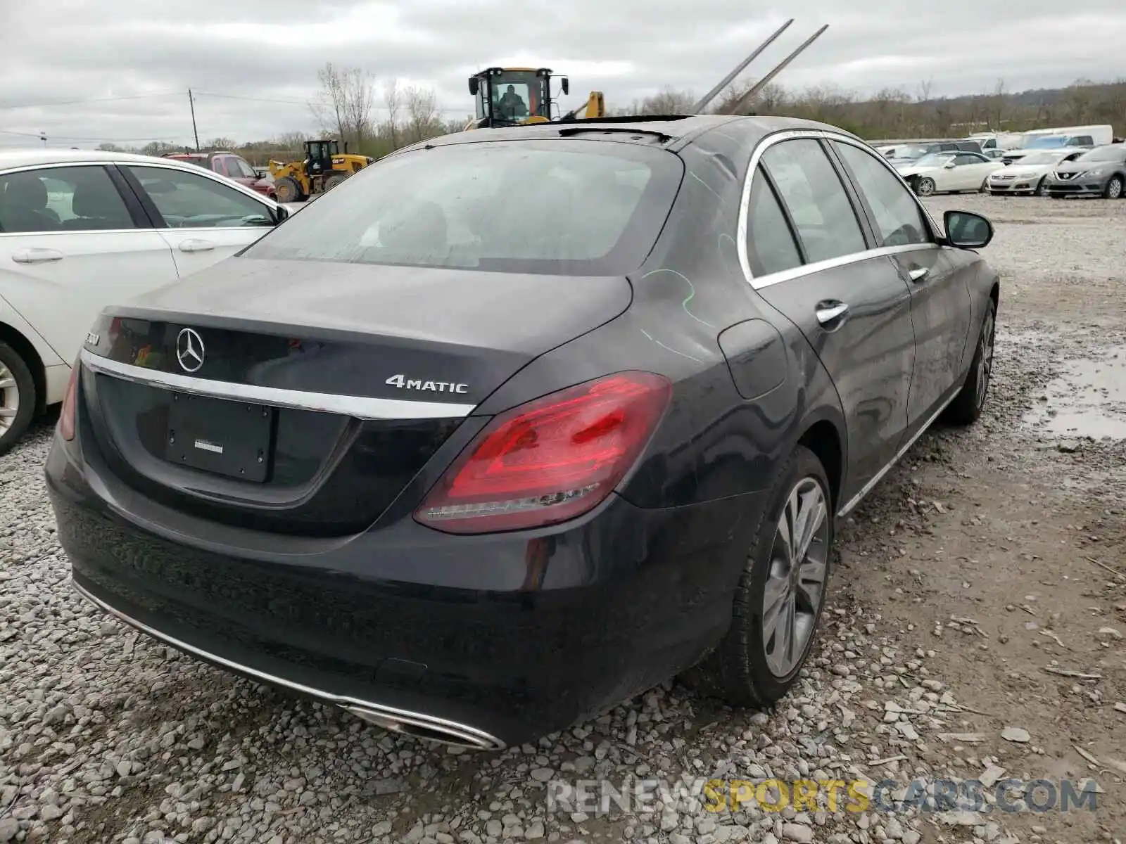 4 Фотография поврежденного автомобиля W1KWF8EB4LR599511 MERCEDES-BENZ C CLASS 2020