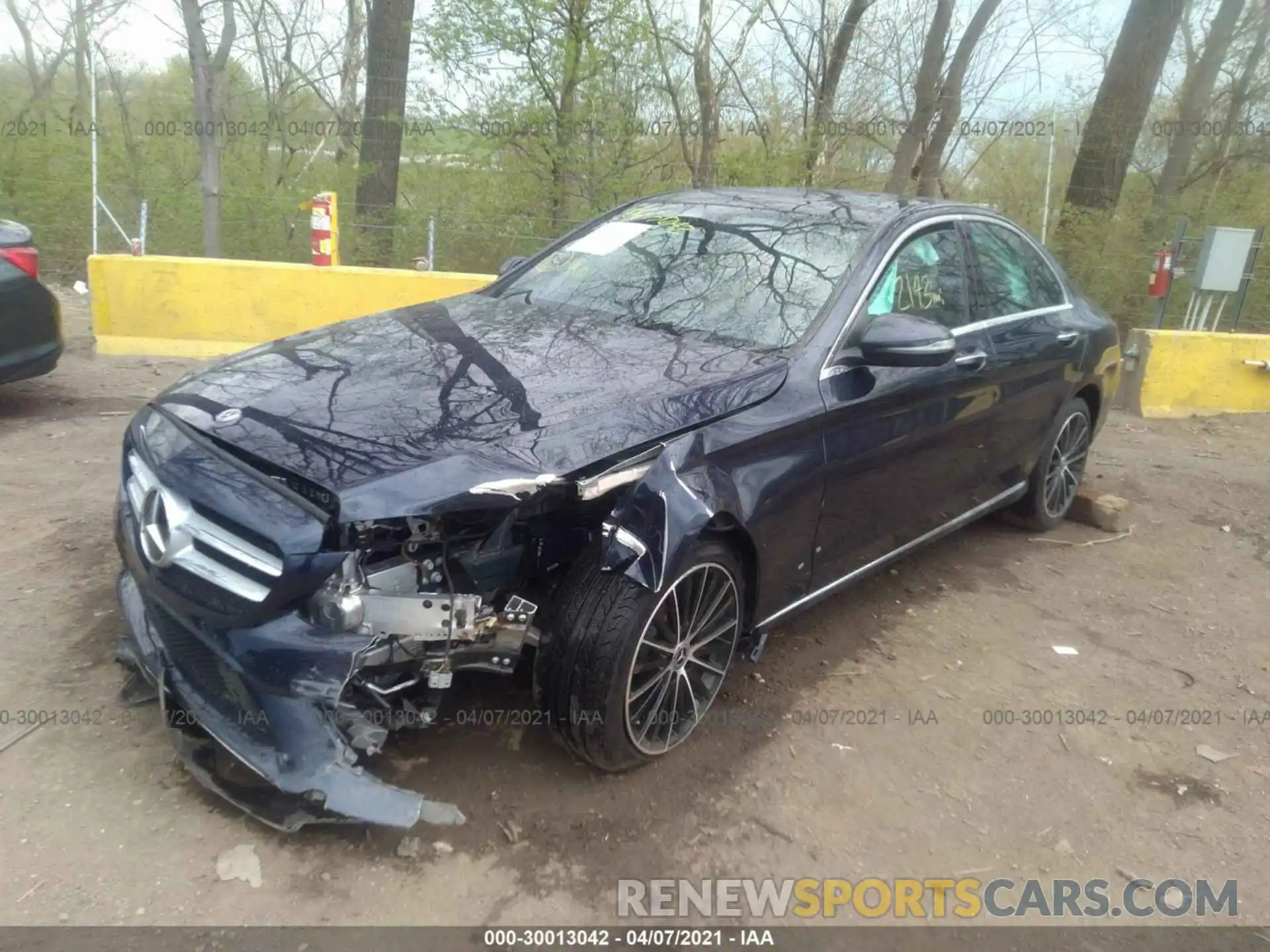 2 Photograph of a damaged car W1KWF8EB5LR565481 MERCEDES-BENZ C-CLASS 2020