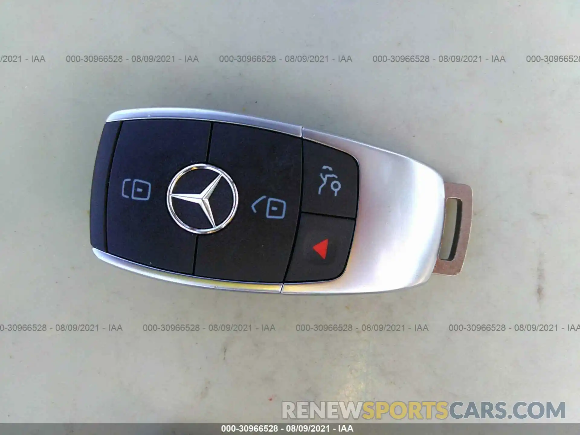 11 Фотография поврежденного автомобиля W1KWJ8DB4LF989185 MERCEDES-BENZ C-CLASS 2020