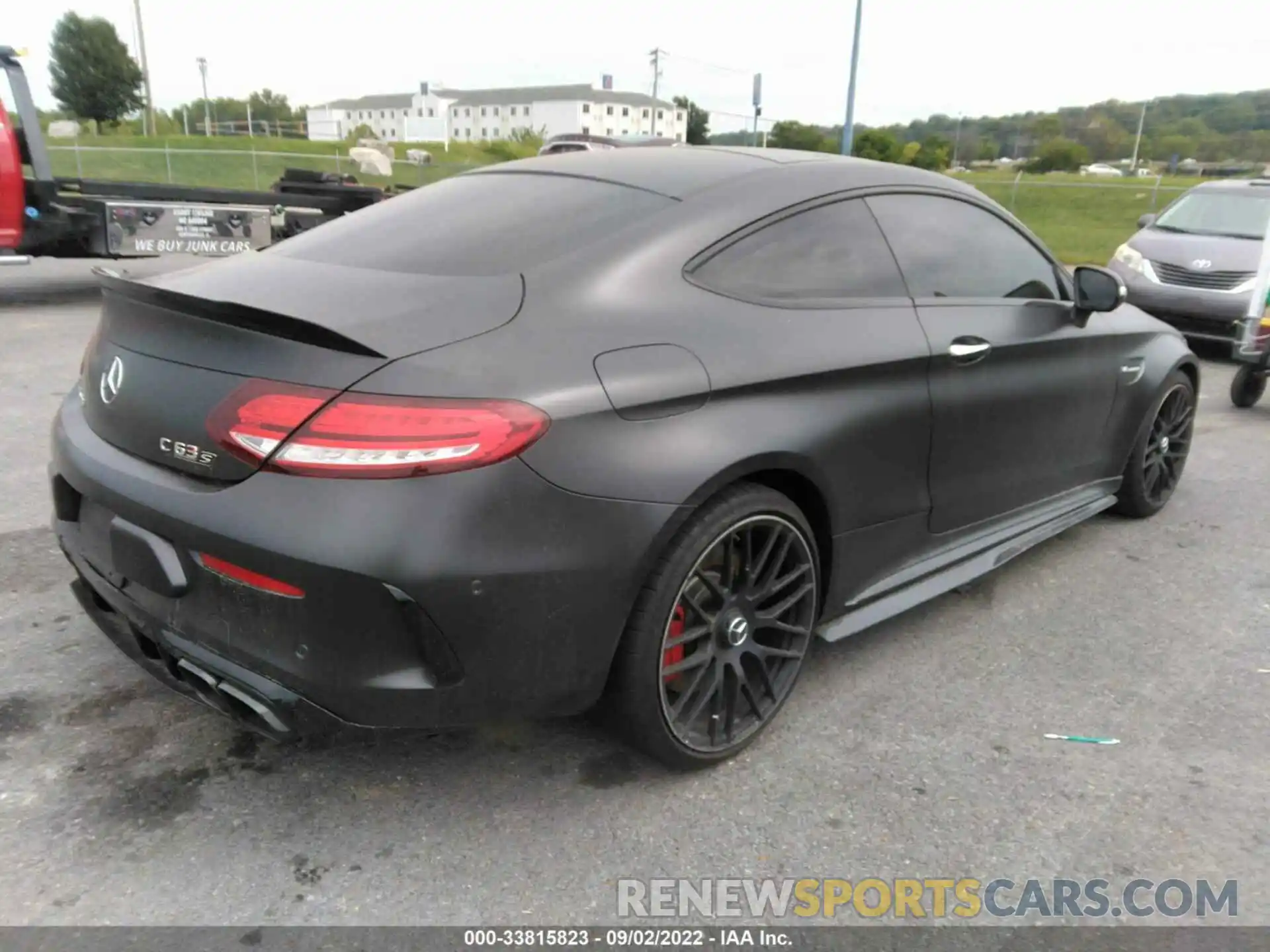 4 Photograph of a damaged car W1KWJ8HB8LF985974 MERCEDES-BENZ C-CLASS 2020