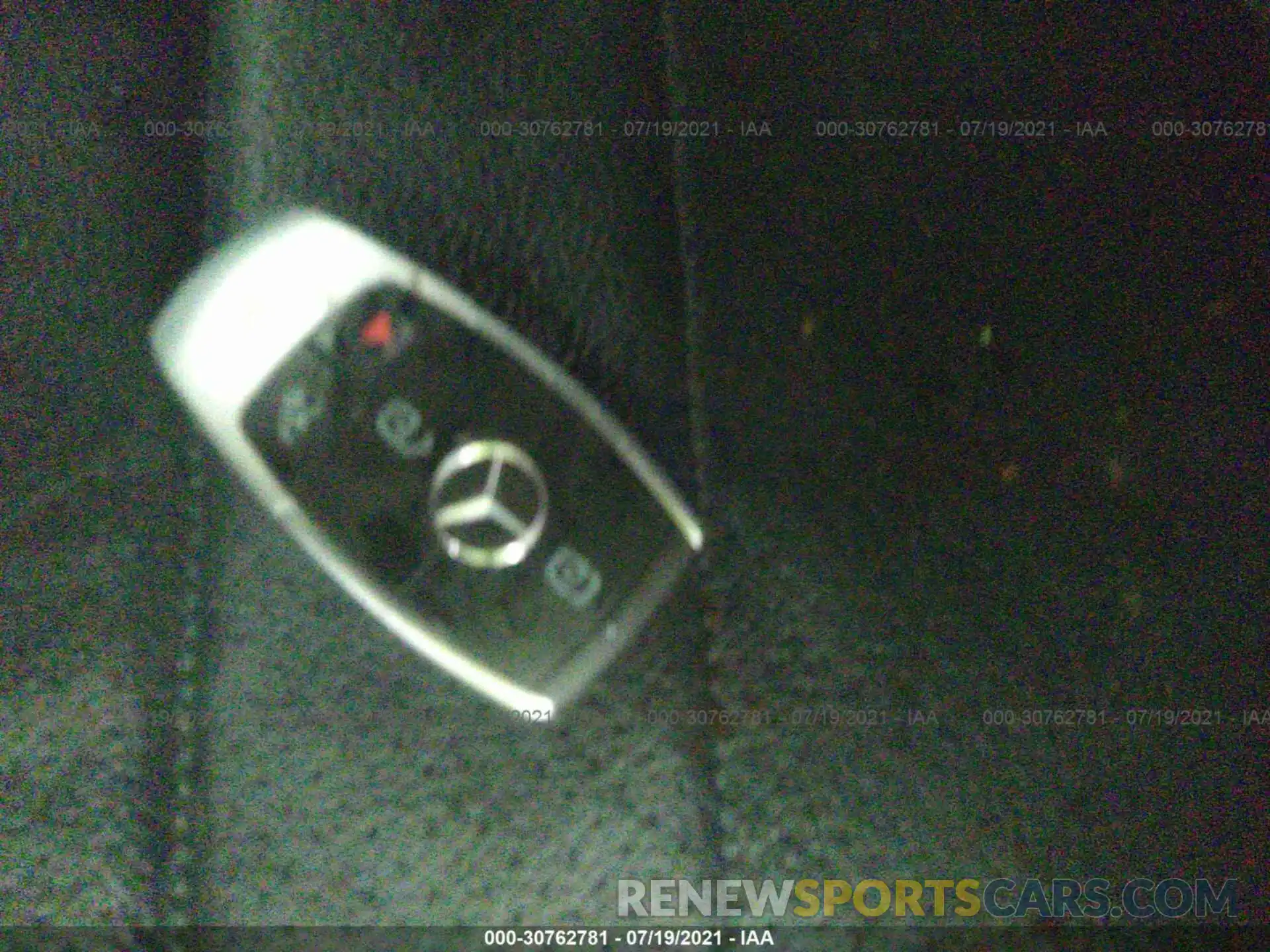 11 Фотография поврежденного автомобиля W1KWK8DBXLG001253 MERCEDES-BENZ C-CLASS 2020