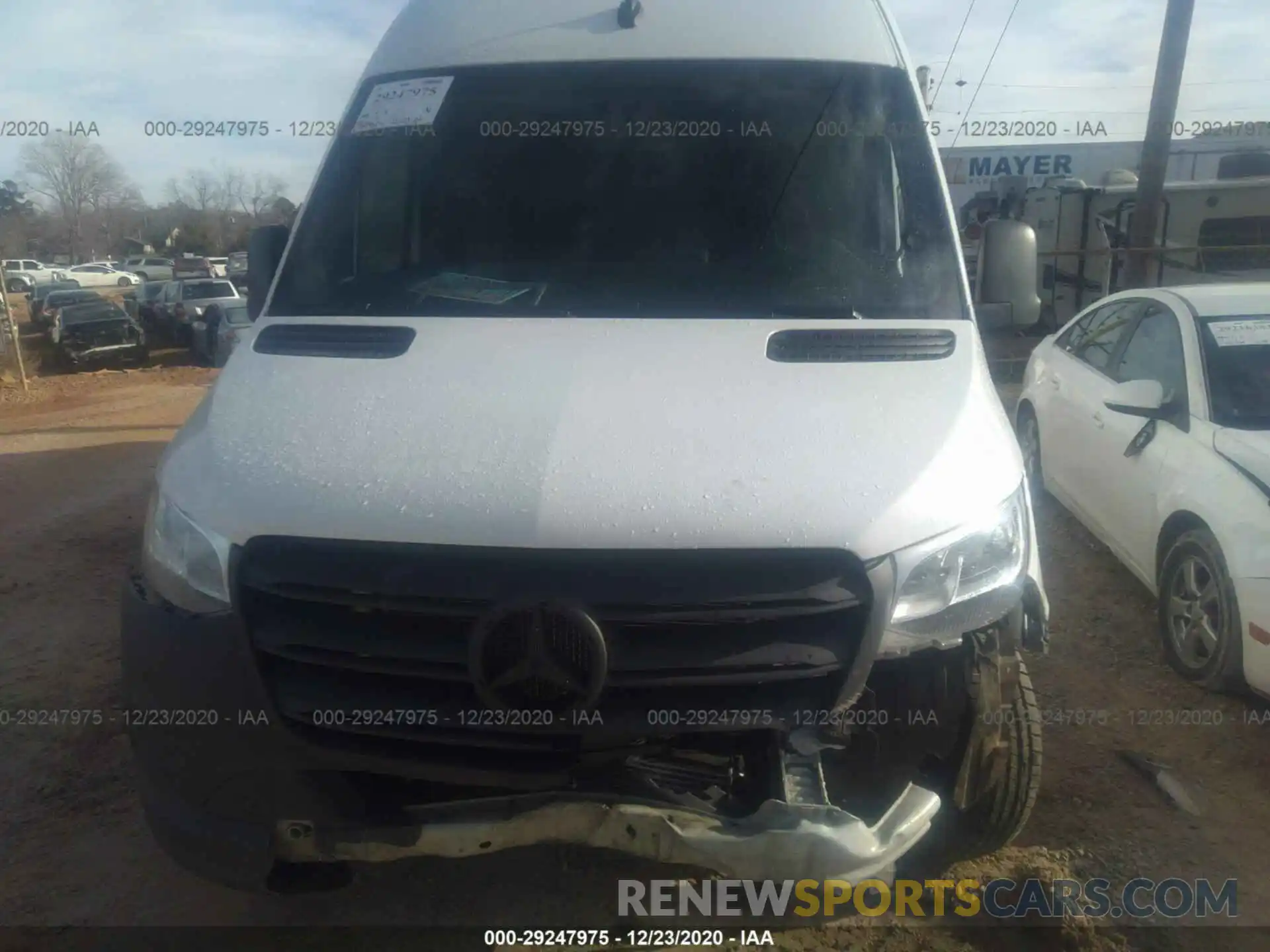 2 Фотография поврежденного автомобиля W1W4ECHY4LT021469 MERCEDES-BENZ C CLASS 2020