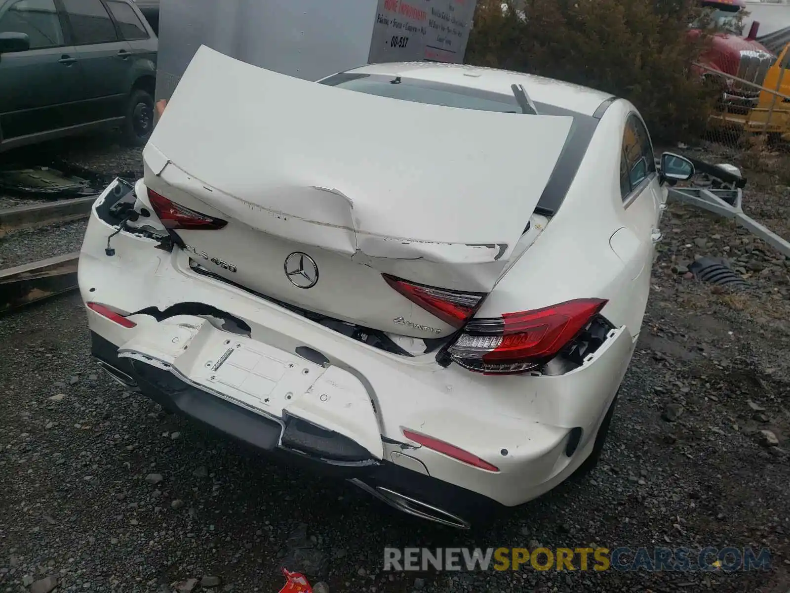 4 Photograph of a damaged car WDD2J5KB8LA052417 MERCEDES-BENZ C CLASS 2020