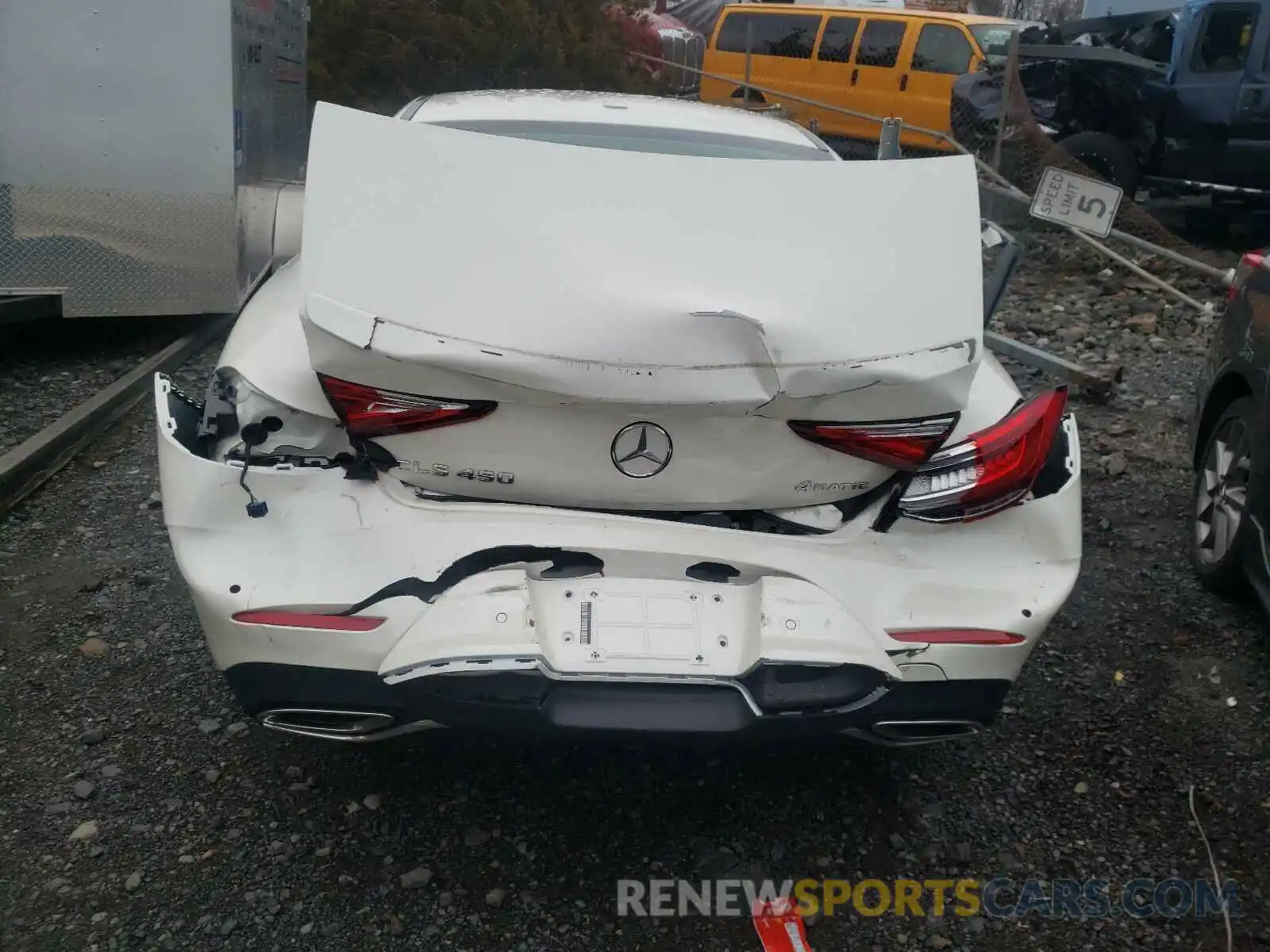 9 Photograph of a damaged car WDD2J5KB8LA052417 MERCEDES-BENZ C CLASS 2020