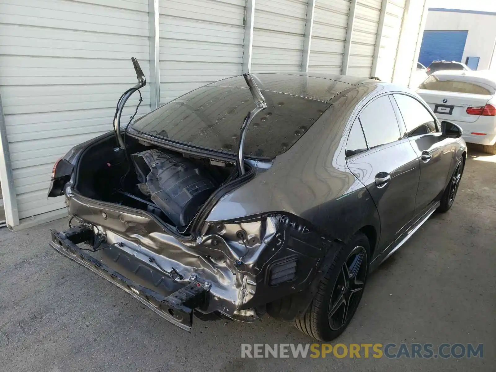 4 Photograph of a damaged car WDD5J4GB1LN025844 MERCEDES-BENZ C CLASS 2020