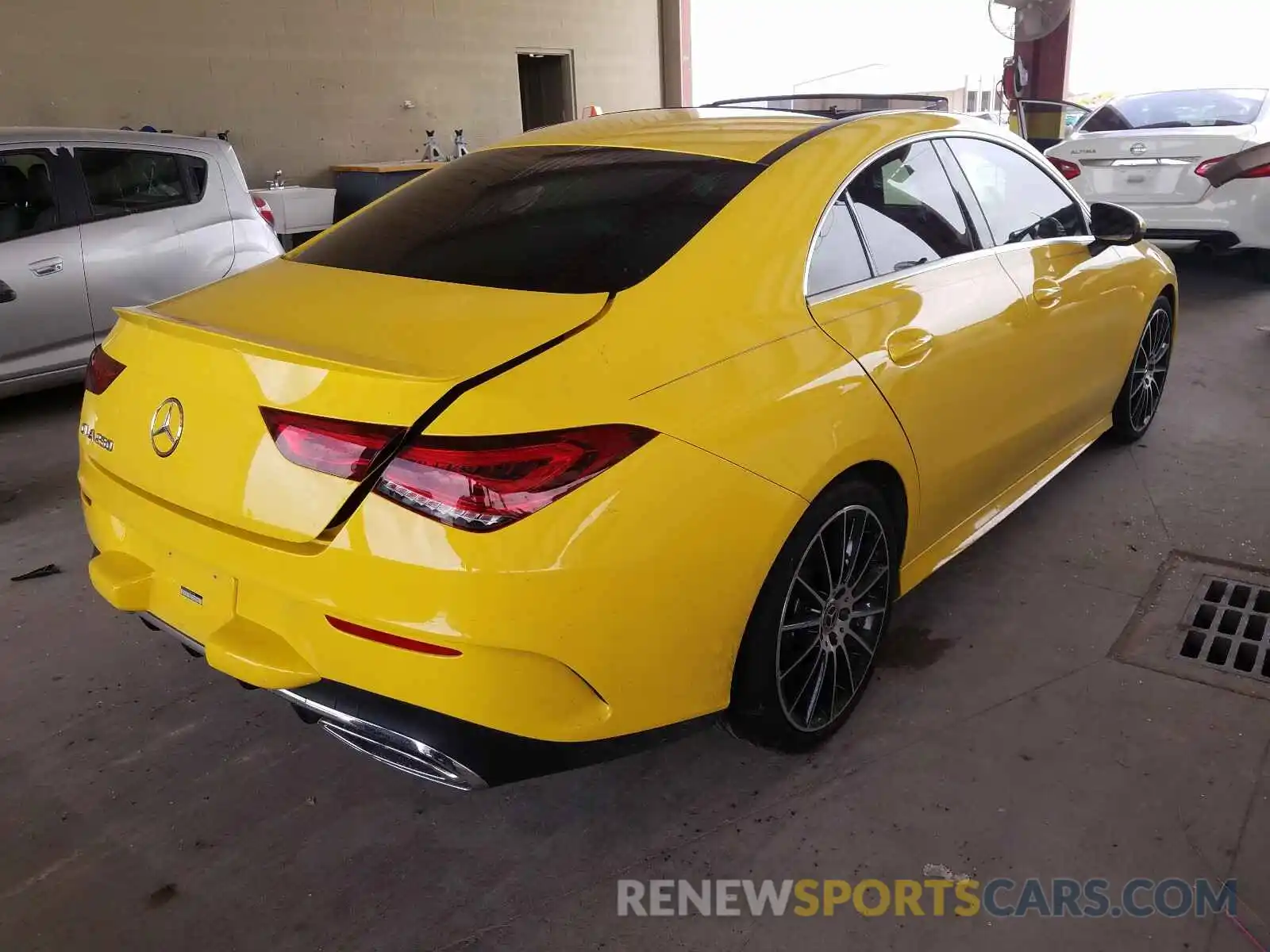 4 Photograph of a damaged car WDD5J4GB3LN061468 MERCEDES-BENZ C CLASS 2020