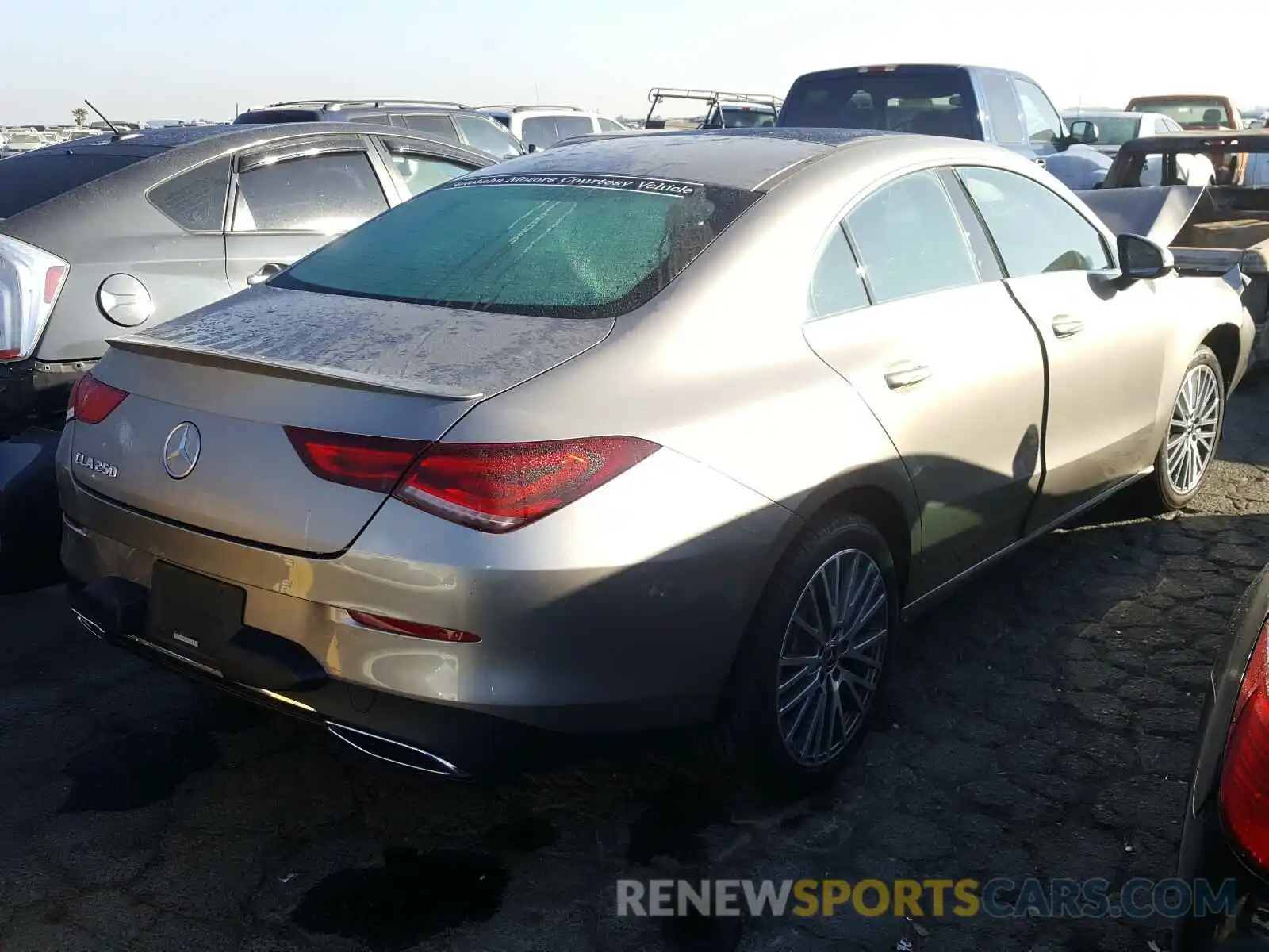 4 Photograph of a damaged car WDD5J4GB4LN044503 MERCEDES-BENZ C CLASS 2020