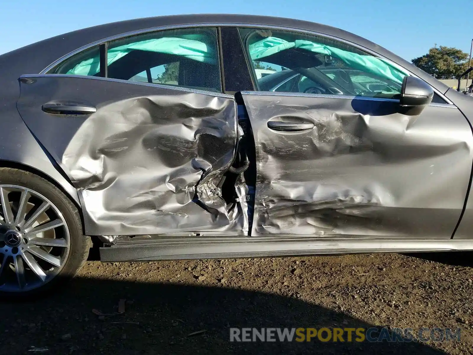 9 Photograph of a damaged car WDD5J4GB6LN063411 MERCEDES-BENZ C CLASS 2020