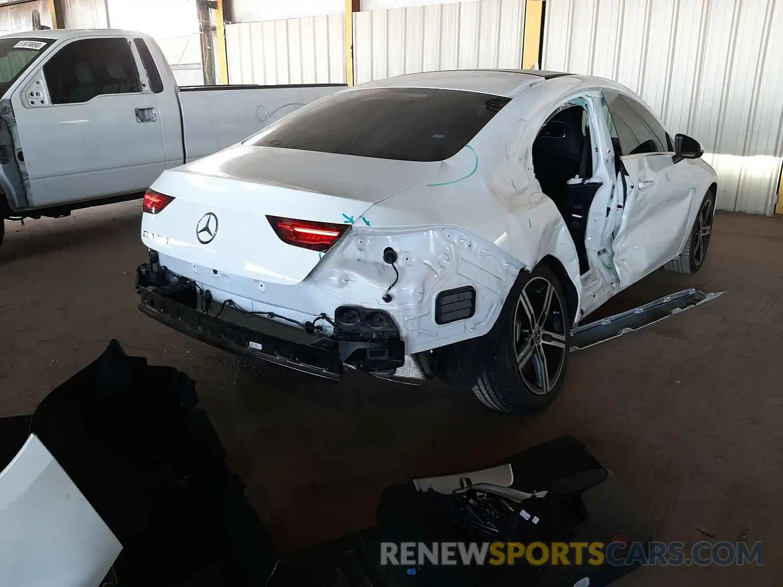 4 Photograph of a damaged car WDD5J4GBXLN071513 MERCEDES-BENZ C CLASS 2020