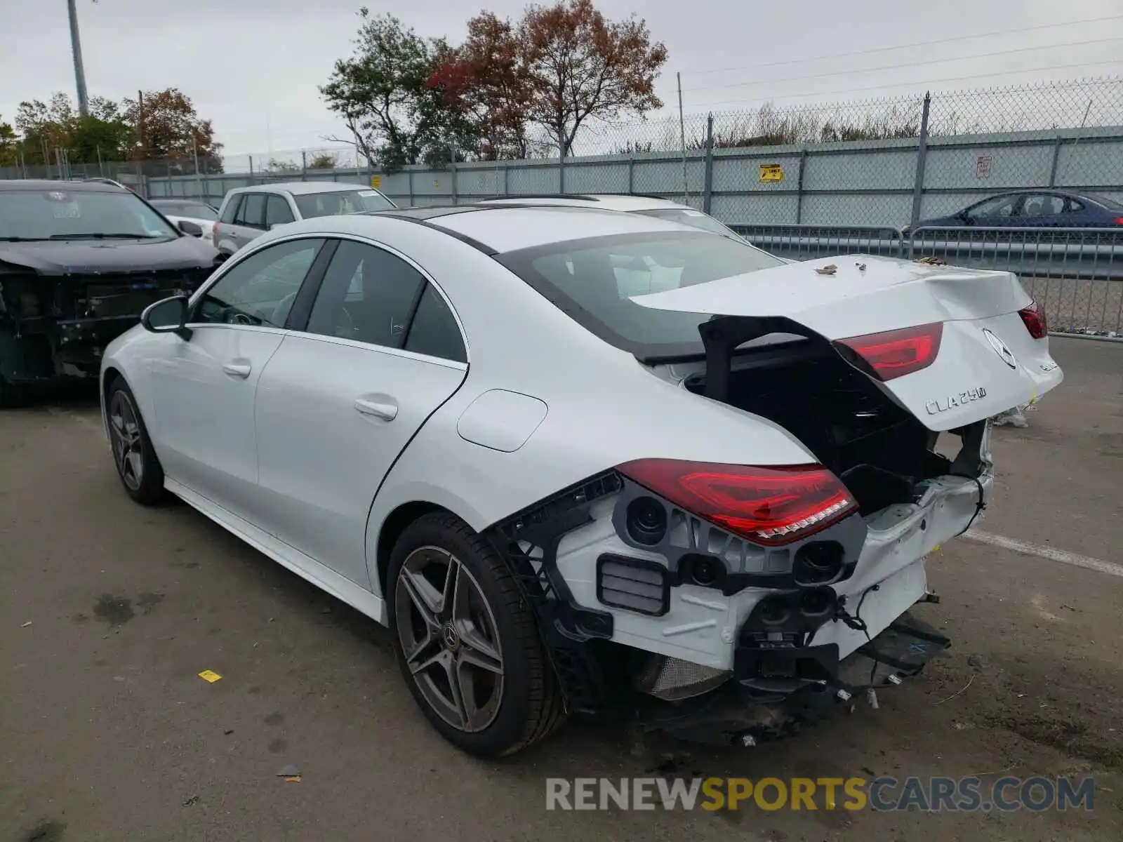 3 Photograph of a damaged car WDD5J4HB0LN071373 MERCEDES-BENZ C CLASS 2020