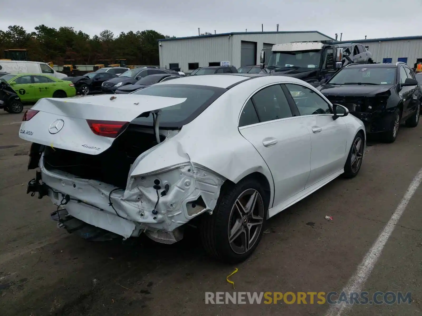 4 Photograph of a damaged car WDD5J4HB0LN071373 MERCEDES-BENZ C CLASS 2020