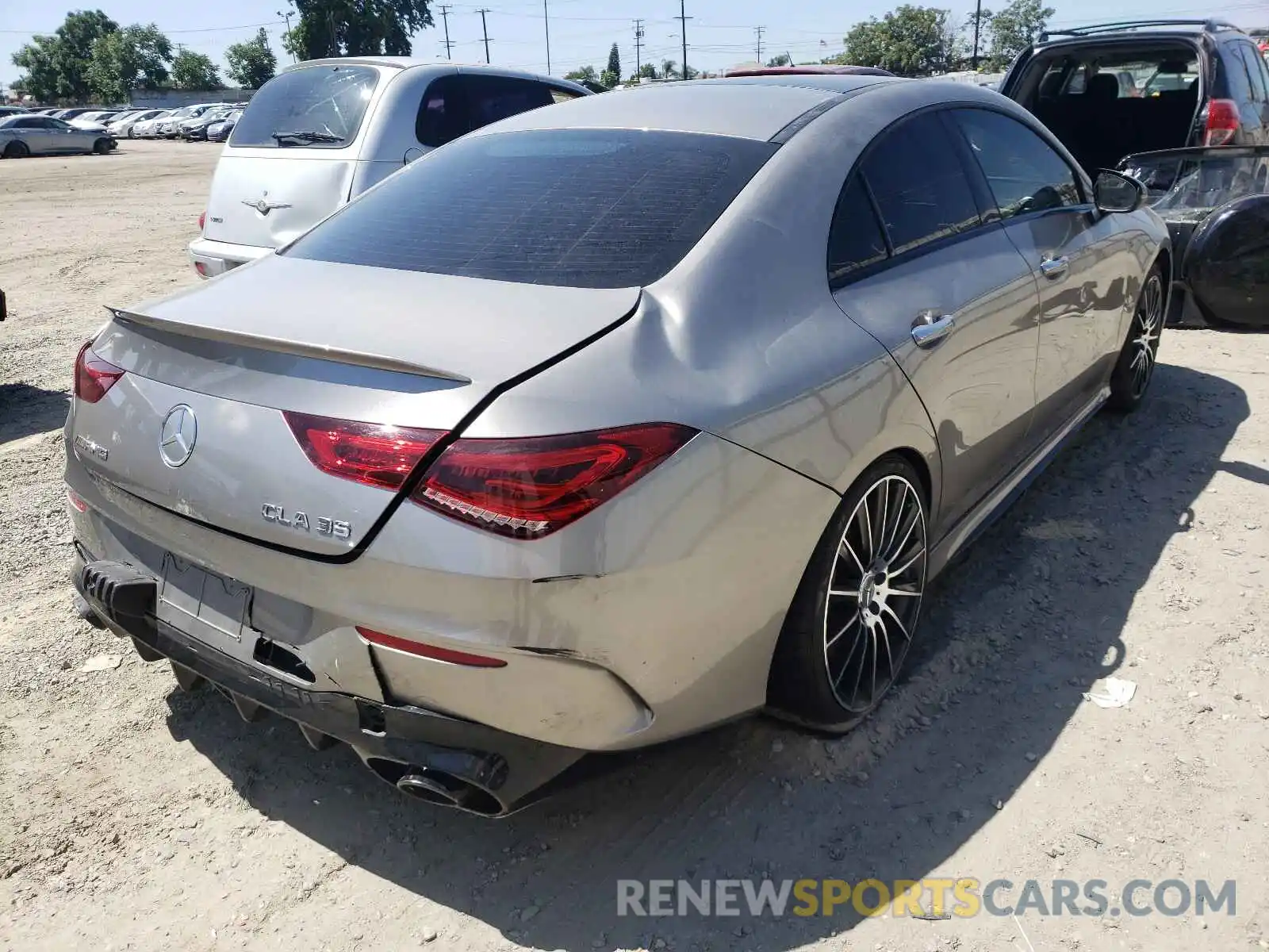 4 Photograph of a damaged car WDD5J5BB7LN063771 MERCEDES-BENZ C CLASS 2020