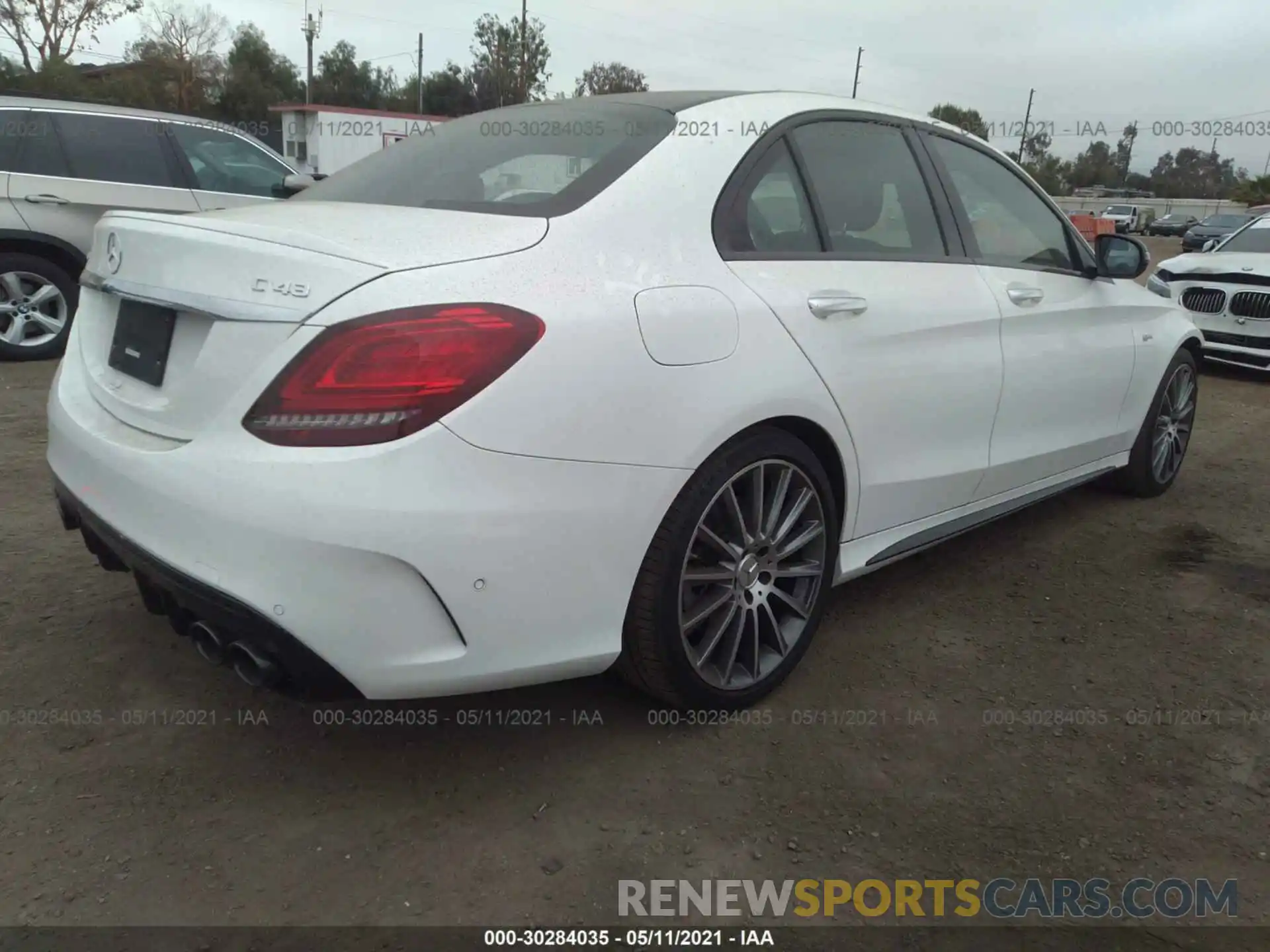 4 Photograph of a damaged car WDDWF6EB3LR564592 MERCEDES-BENZ C-CLASS 2020