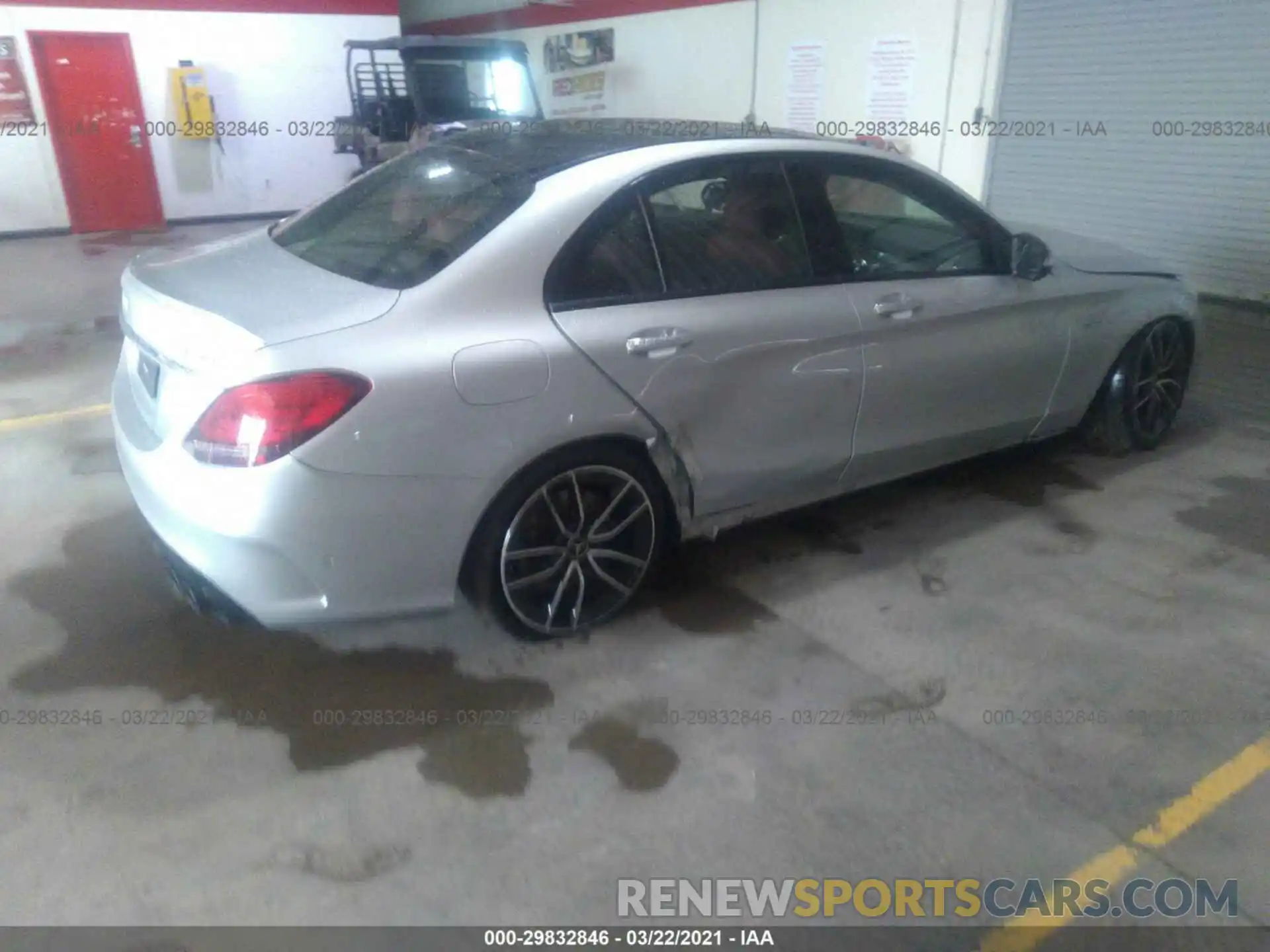 4 Photograph of a damaged car WDDWF6EB6LR556647 MERCEDES-BENZ C-CLASS 2020