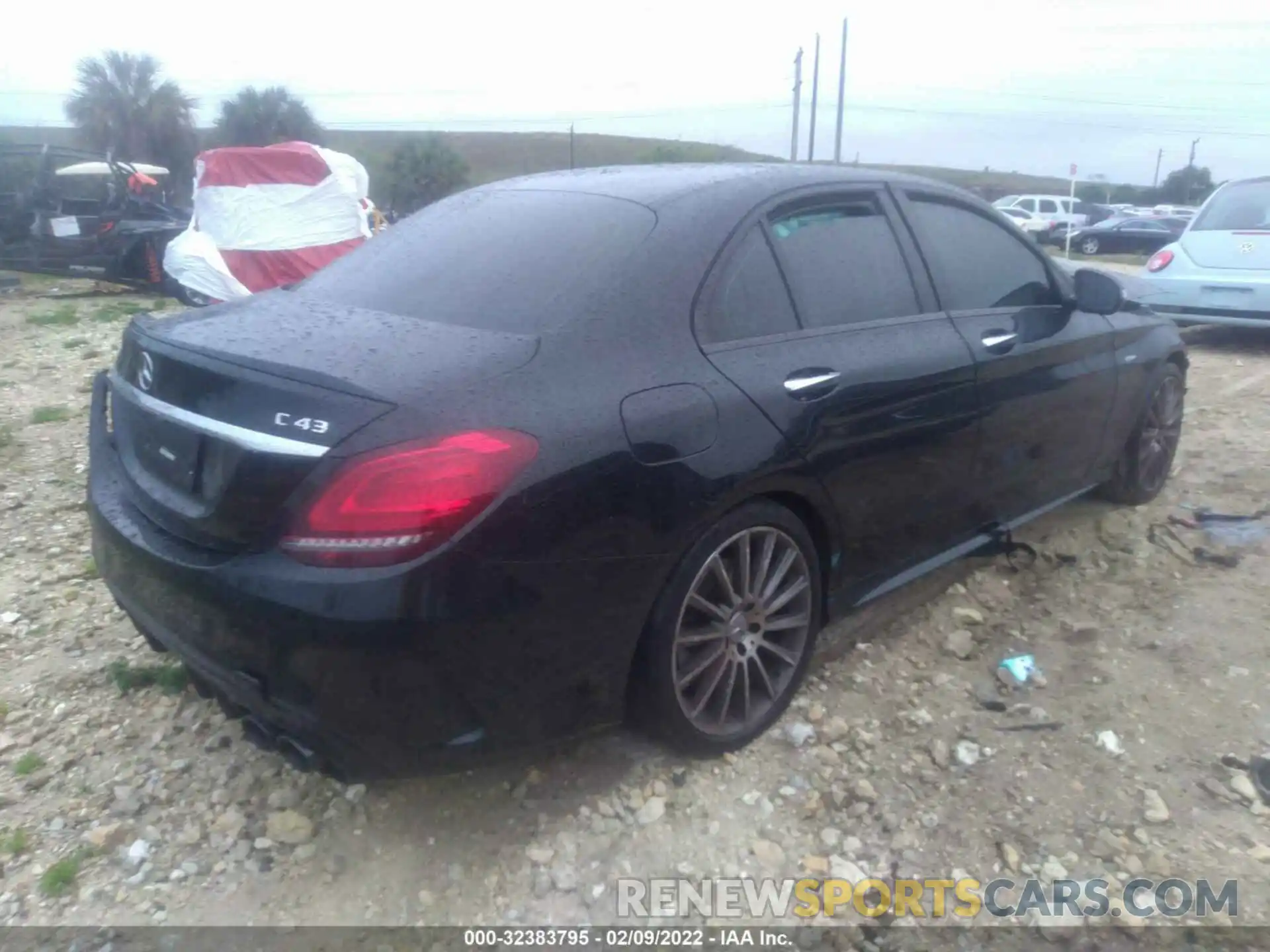 4 Photograph of a damaged car WDDWF6EB9LR562264 MERCEDES-BENZ C-CLASS 2020