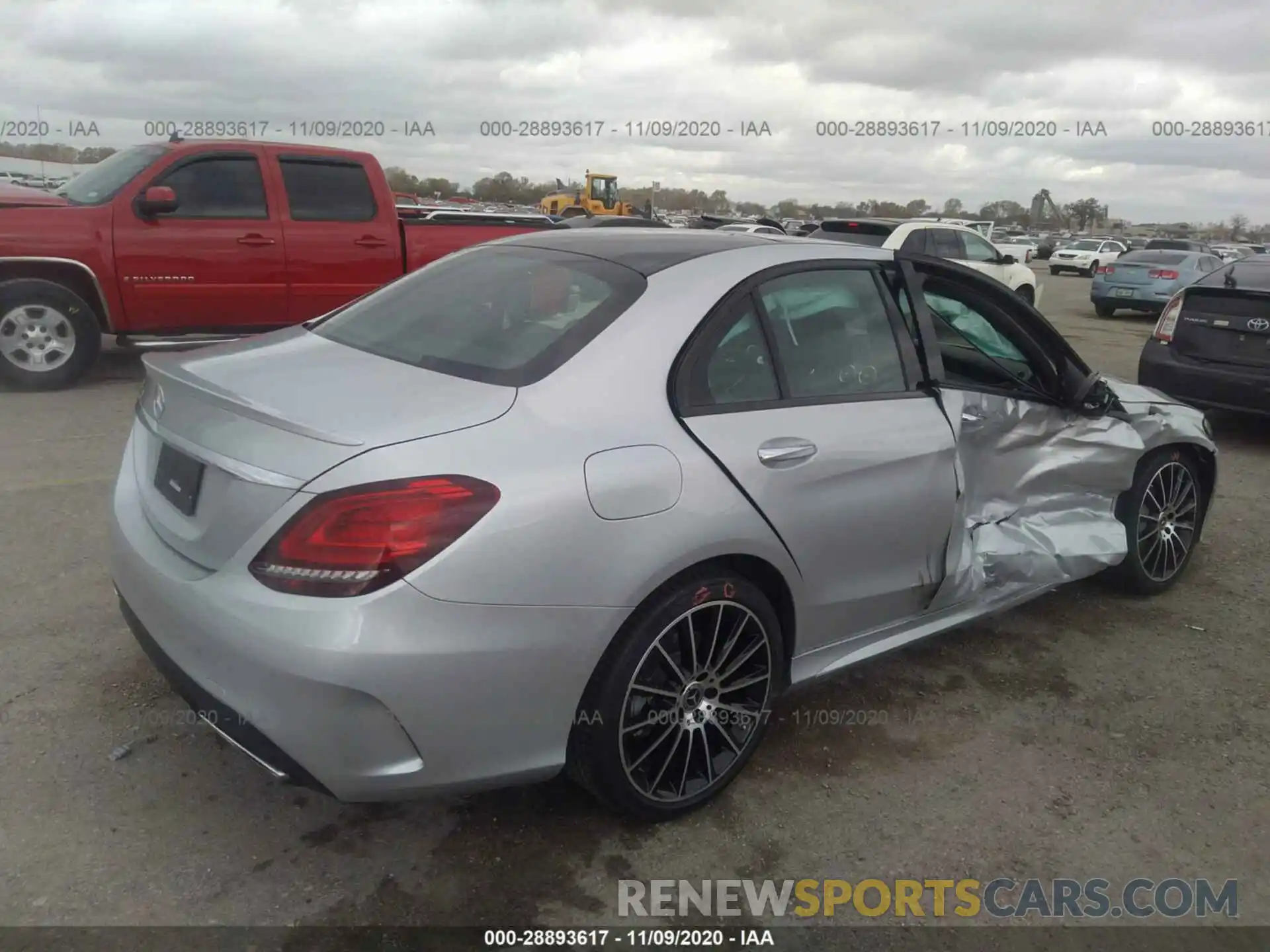 4 Photograph of a damaged car WDDWF8DB0LR527156 MERCEDES-BENZ C-CLASS 2020