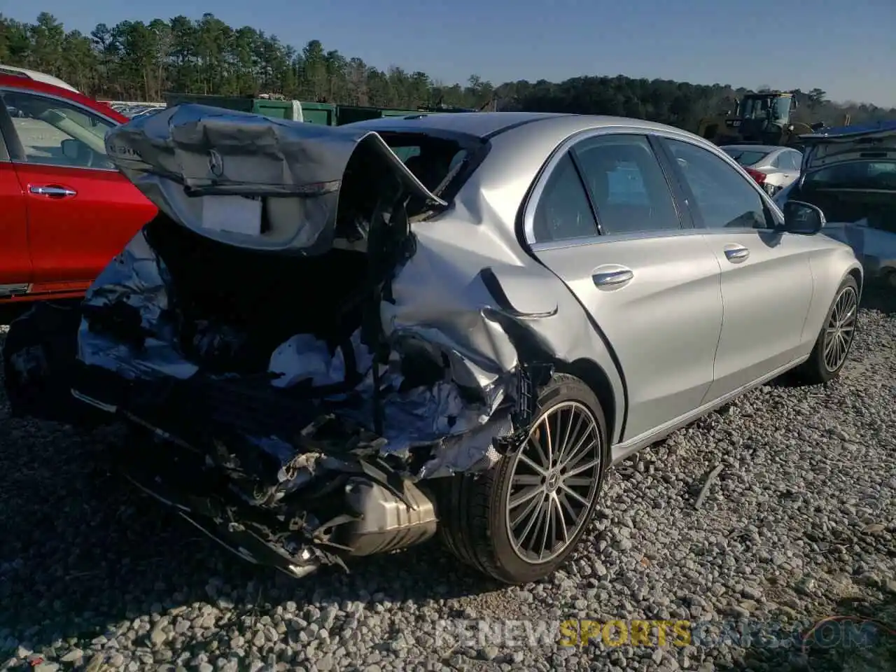 4 Photograph of a damaged car WDDWF8DB0LR551621 MERCEDES-BENZ C-CLASS 2020