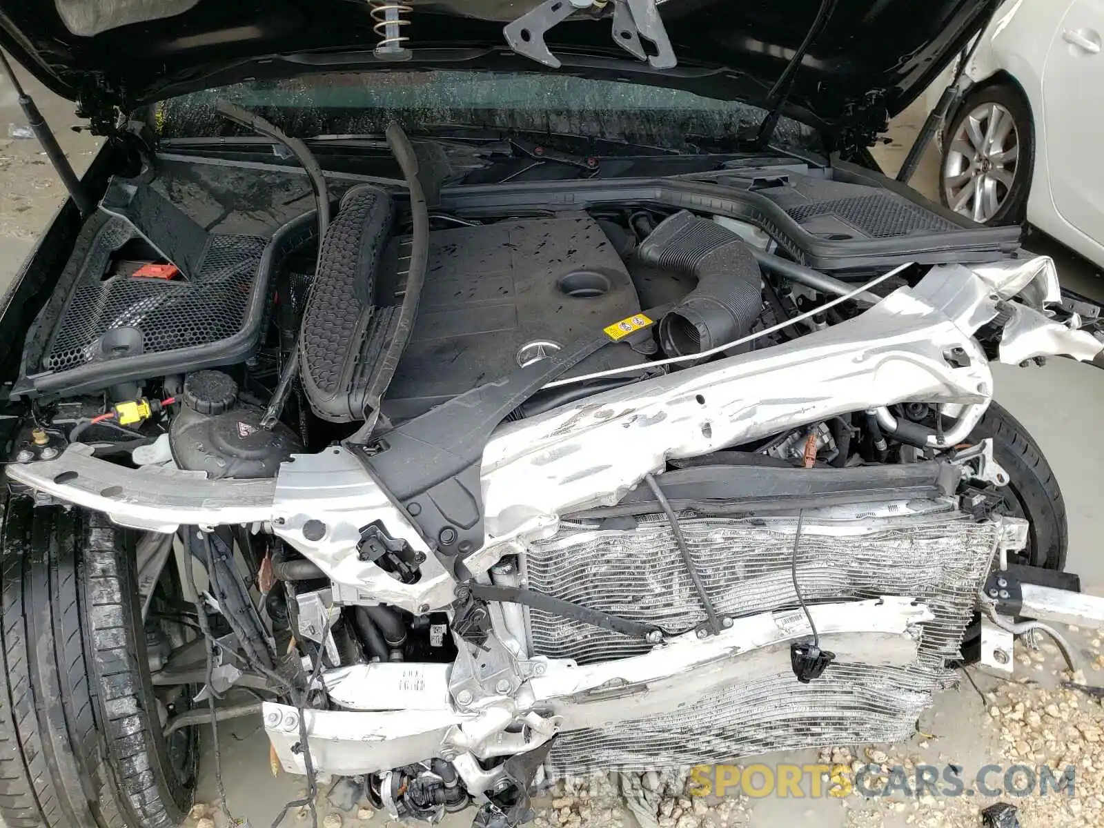 7 Photograph of a damaged car WDDWF8DB0LR552560 MERCEDES-BENZ C CLASS 2020