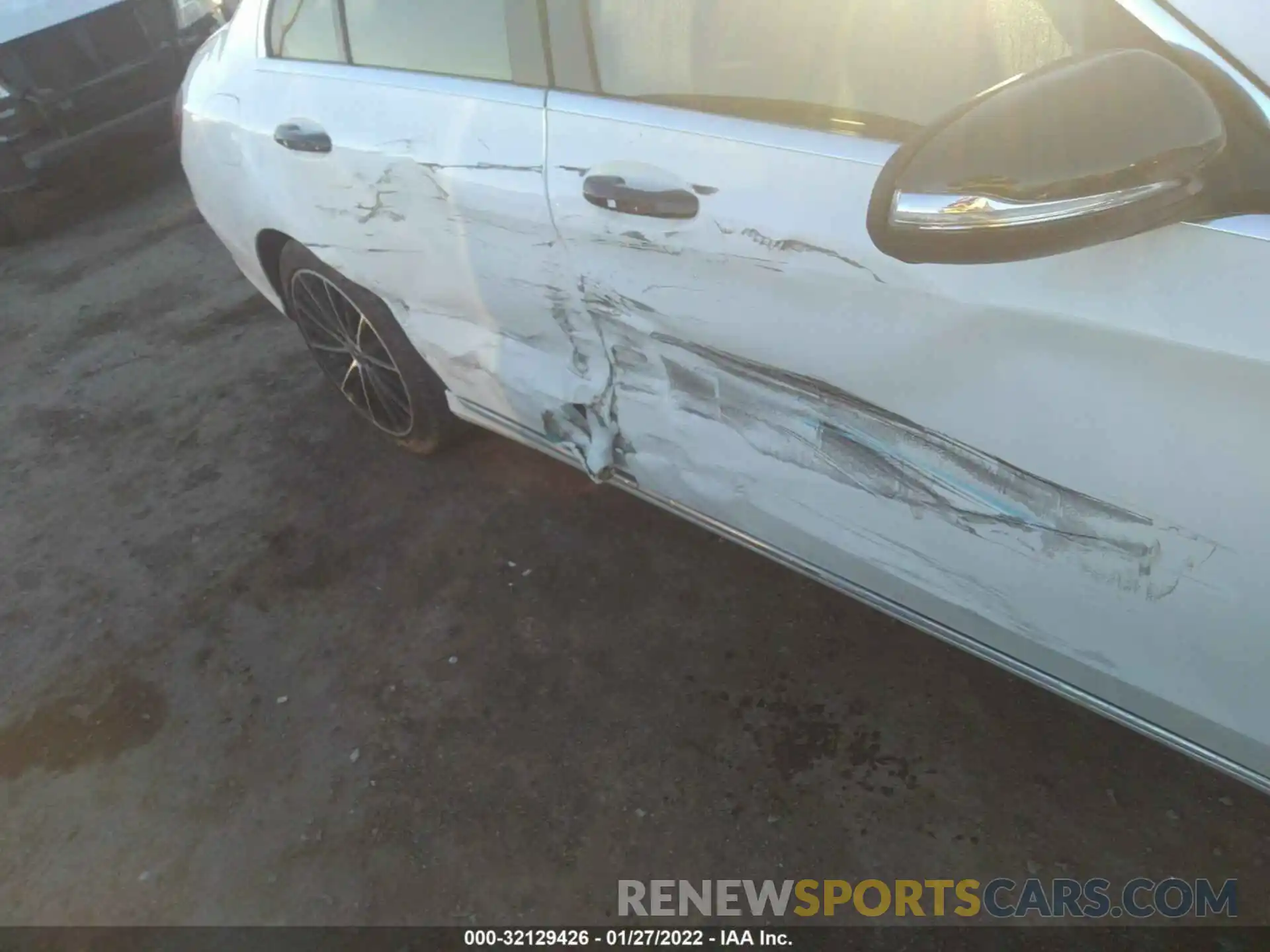 6 Photograph of a damaged car WDDWF8DB0LR555359 MERCEDES-BENZ C-CLASS 2020