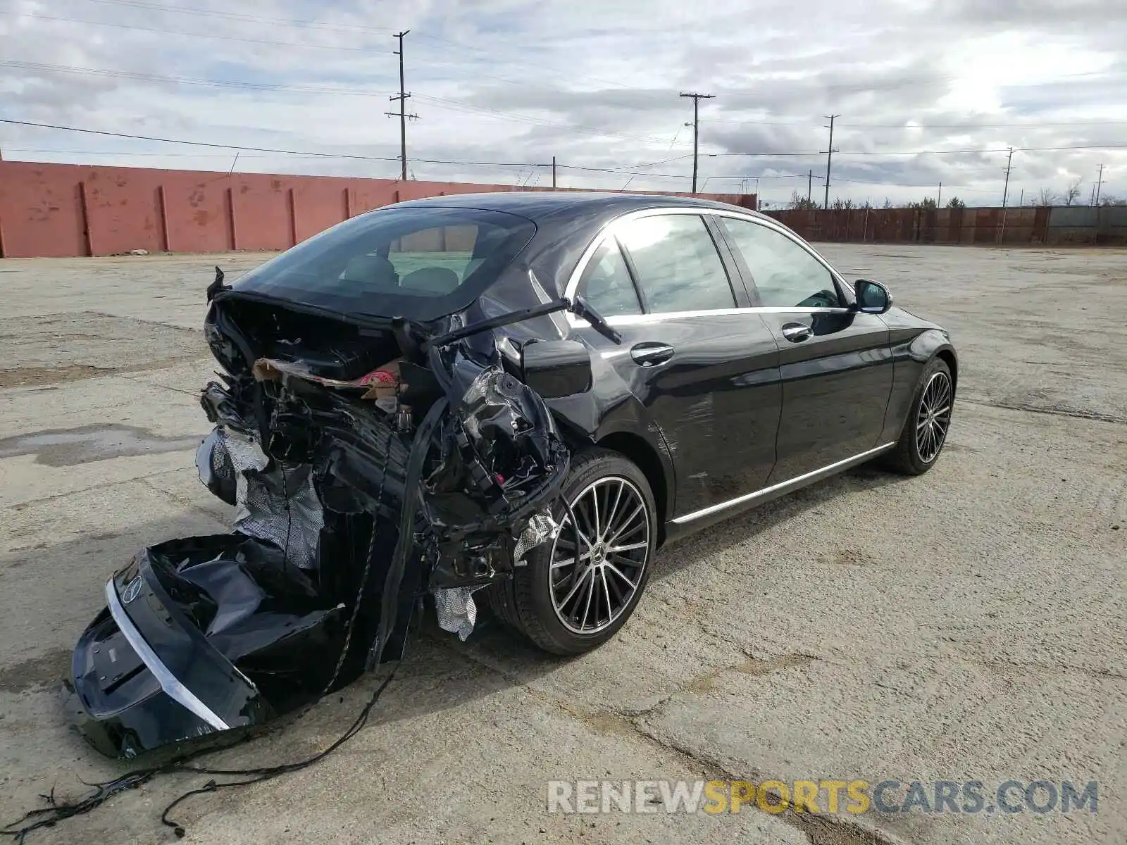 4 Photograph of a damaged car WDDWF8DB1LR548047 MERCEDES-BENZ C CLASS 2020