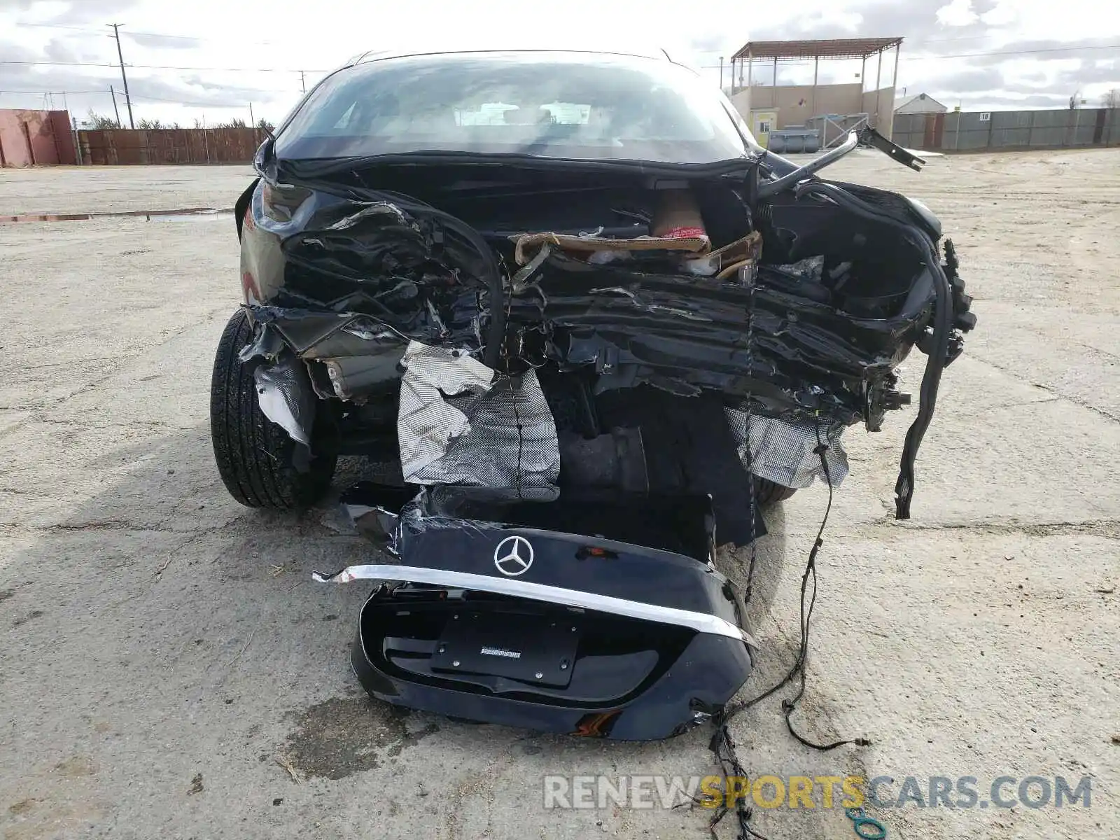 9 Фотография поврежденного автомобиля WDDWF8DB1LR548047 MERCEDES-BENZ C CLASS 2020