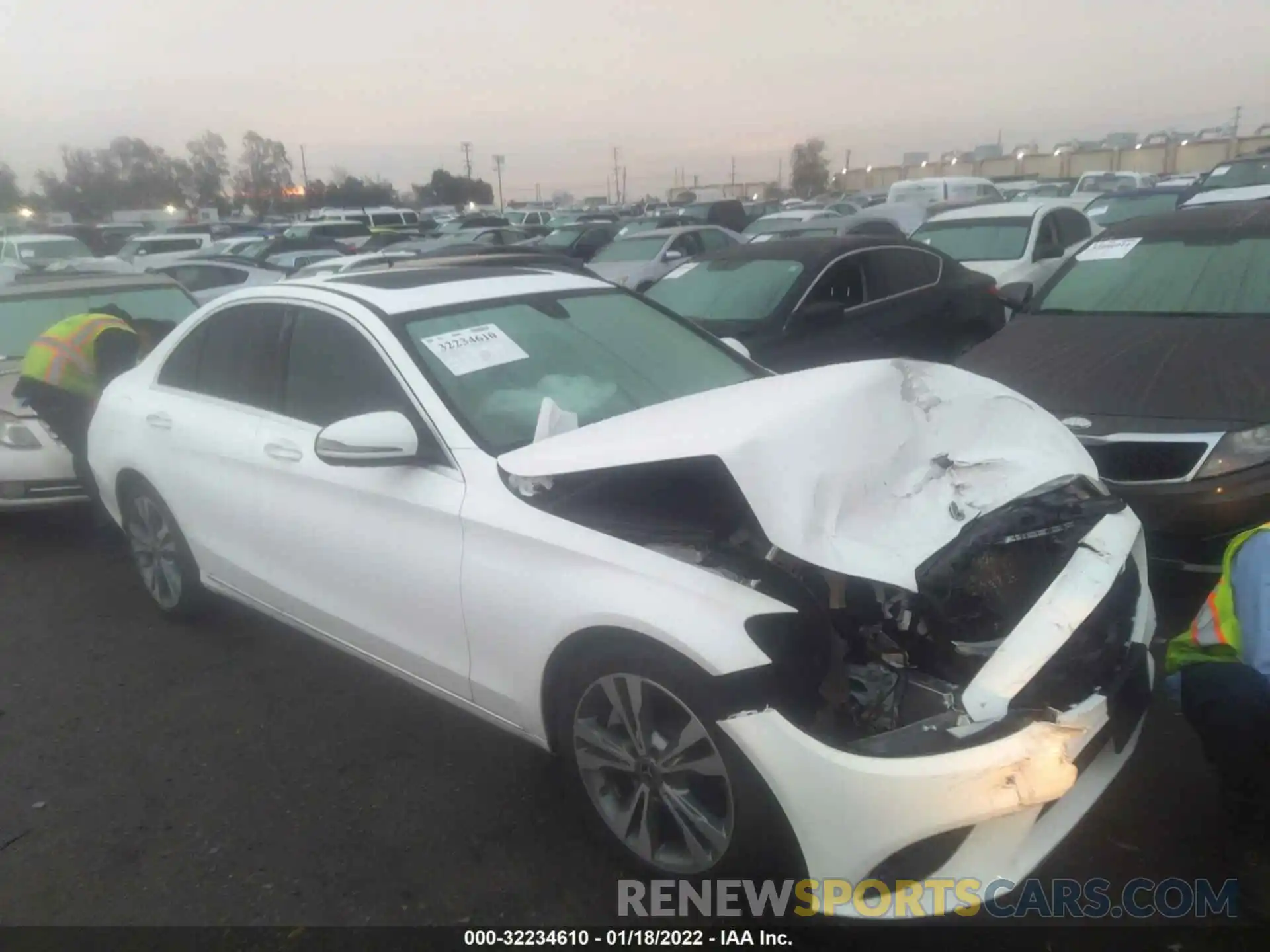 1 Photograph of a damaged car WDDWF8DB2LR543147 MERCEDES-BENZ C-CLASS 2020