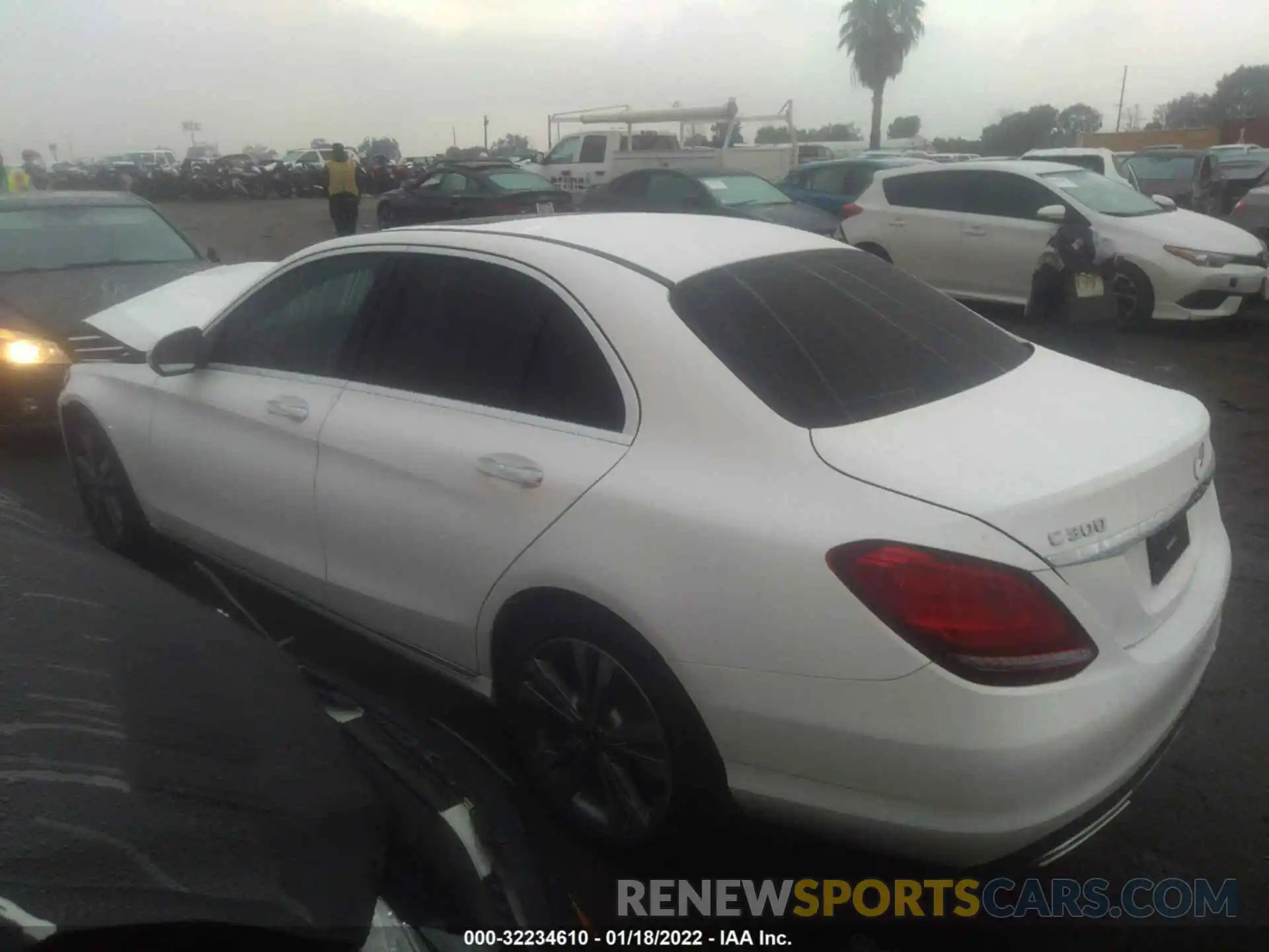 3 Photograph of a damaged car WDDWF8DB2LR543147 MERCEDES-BENZ C-CLASS 2020